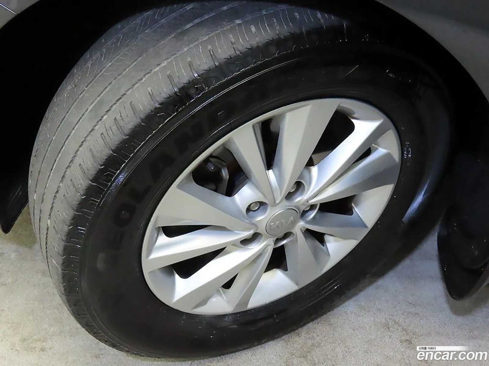 Kia Carnival 2014 — 5
