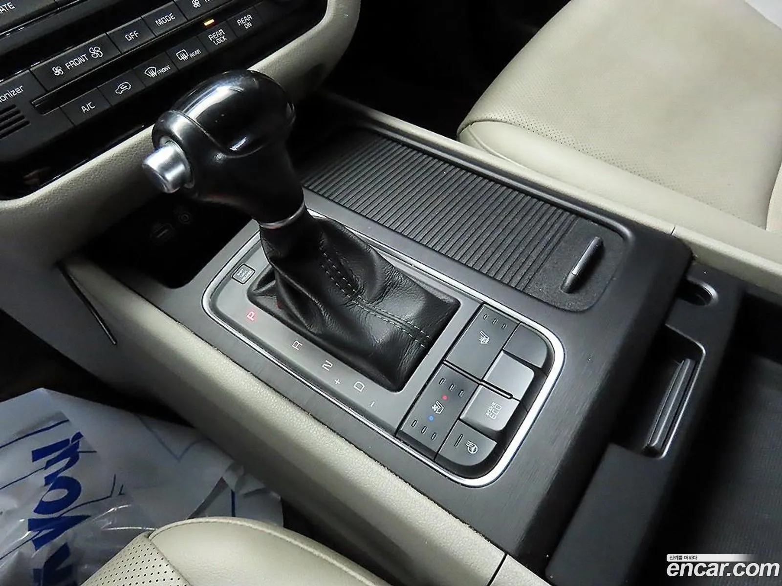 Kia Carnival 2014 — 18