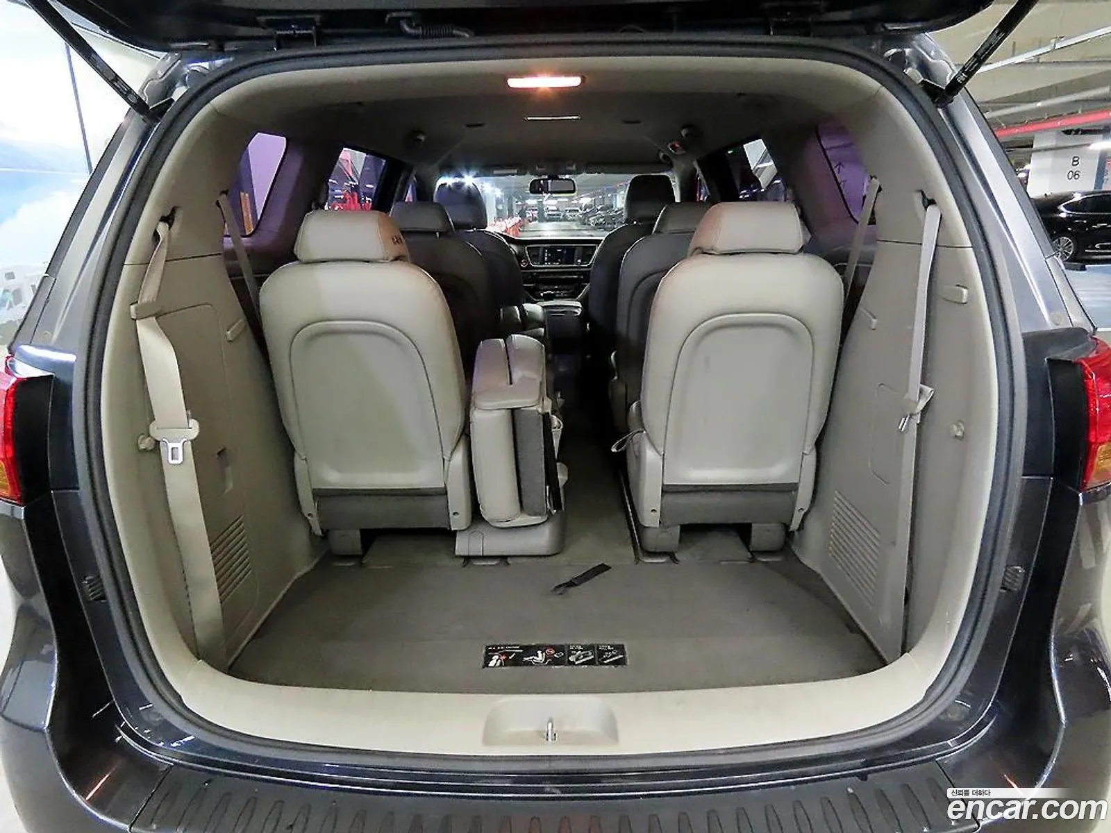 Kia Carnival 2014 — 10
