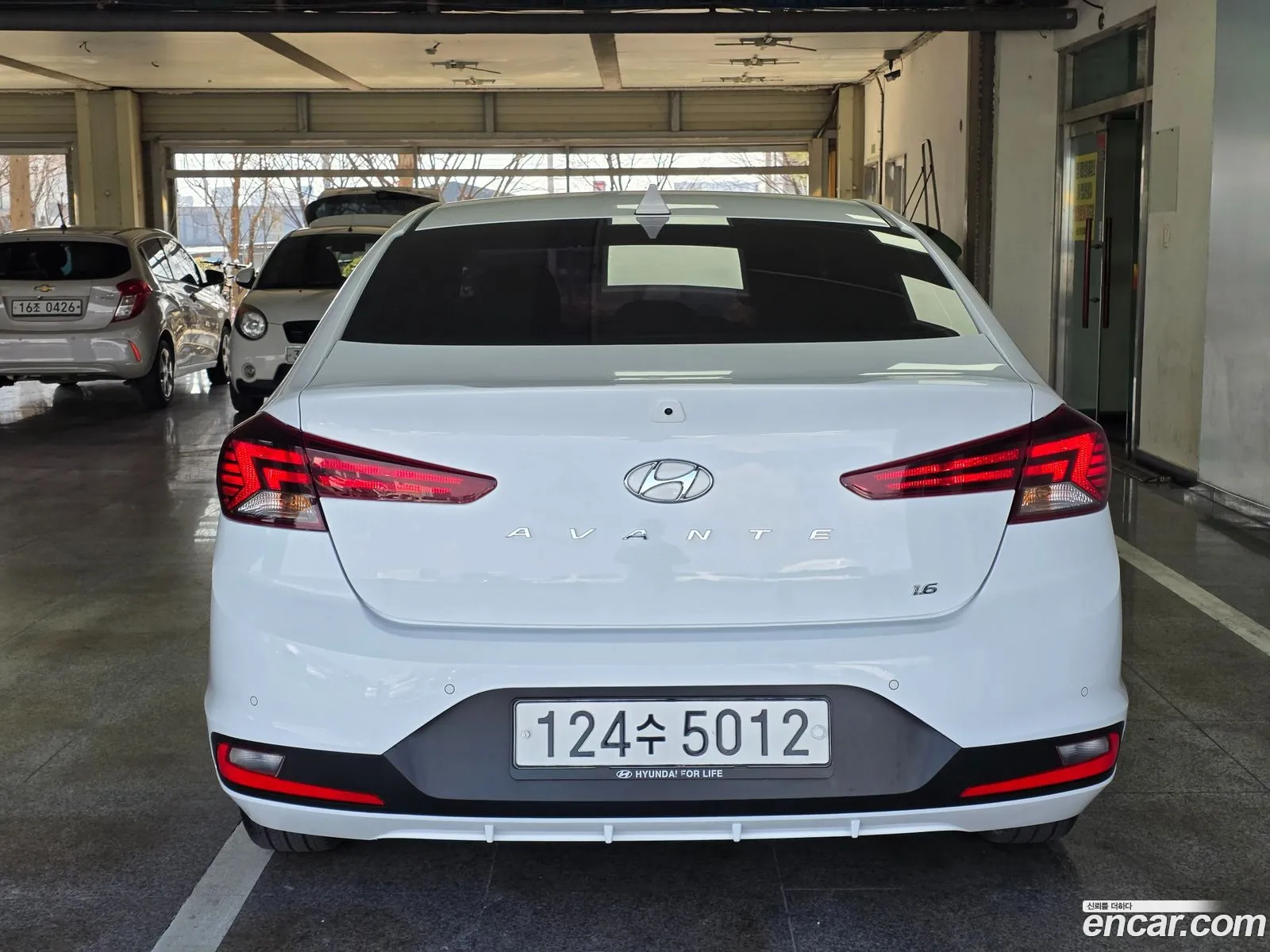 Hyundai Elantra AD 2020 — 11