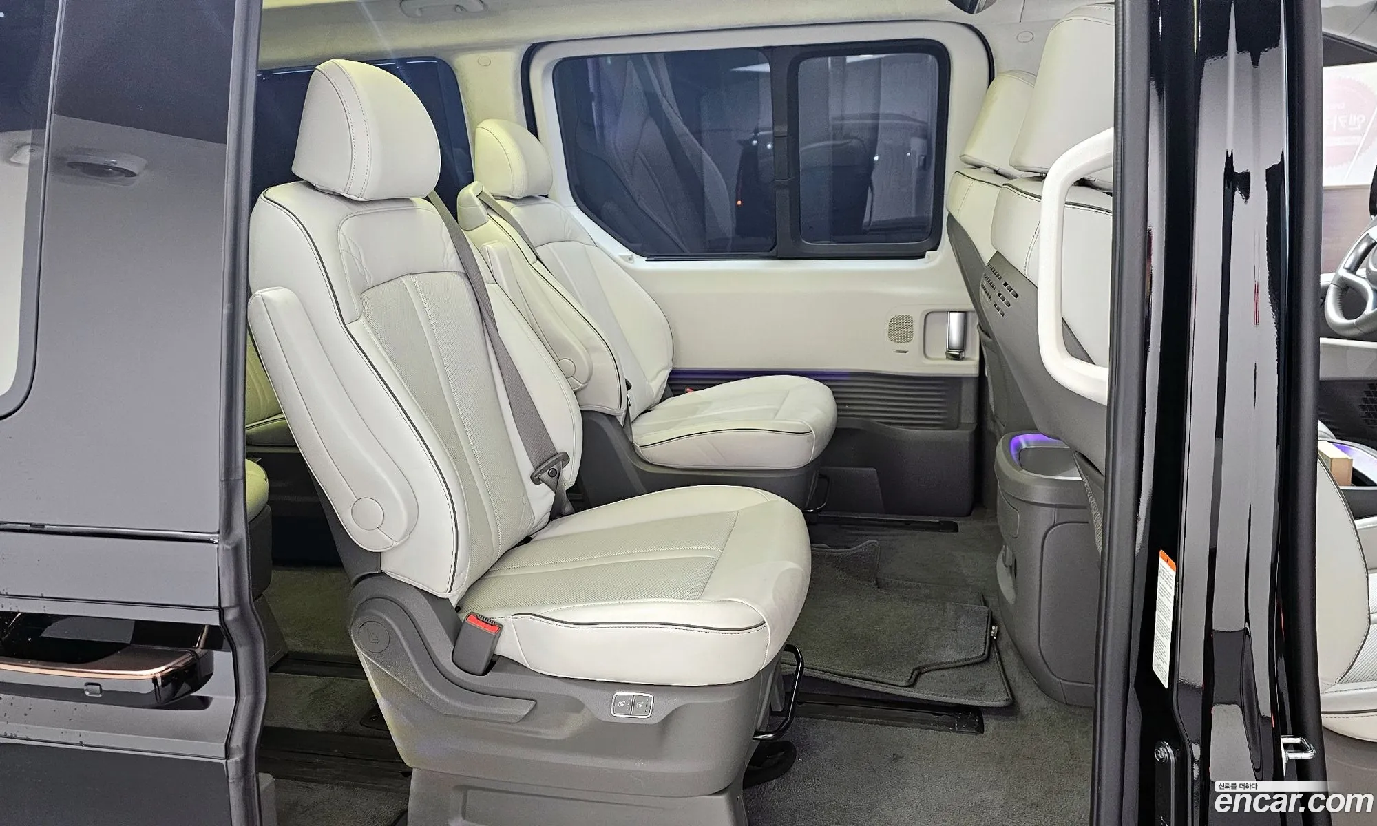 Hyundai Staria 2022 — 17