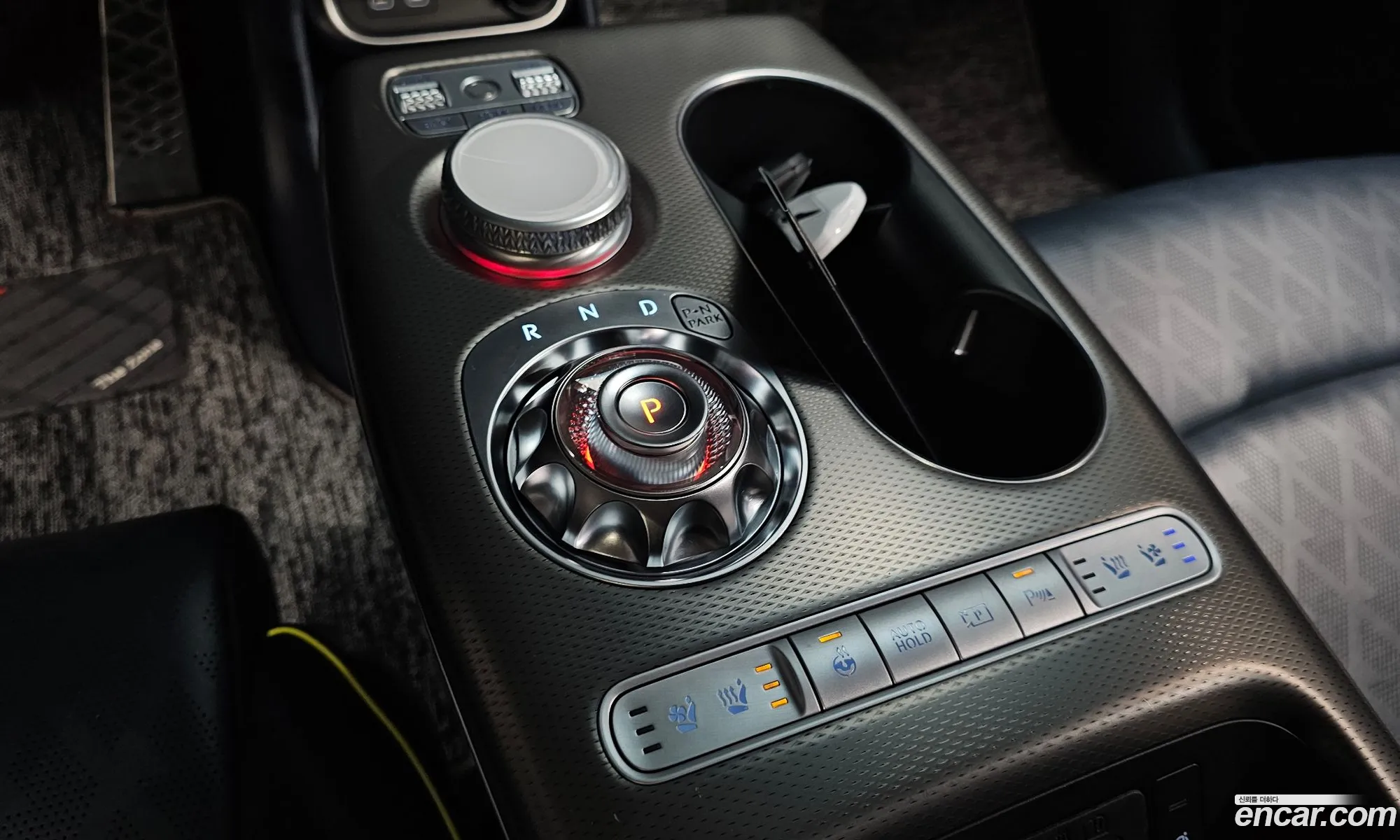 Genesis GV60 2022 — 2