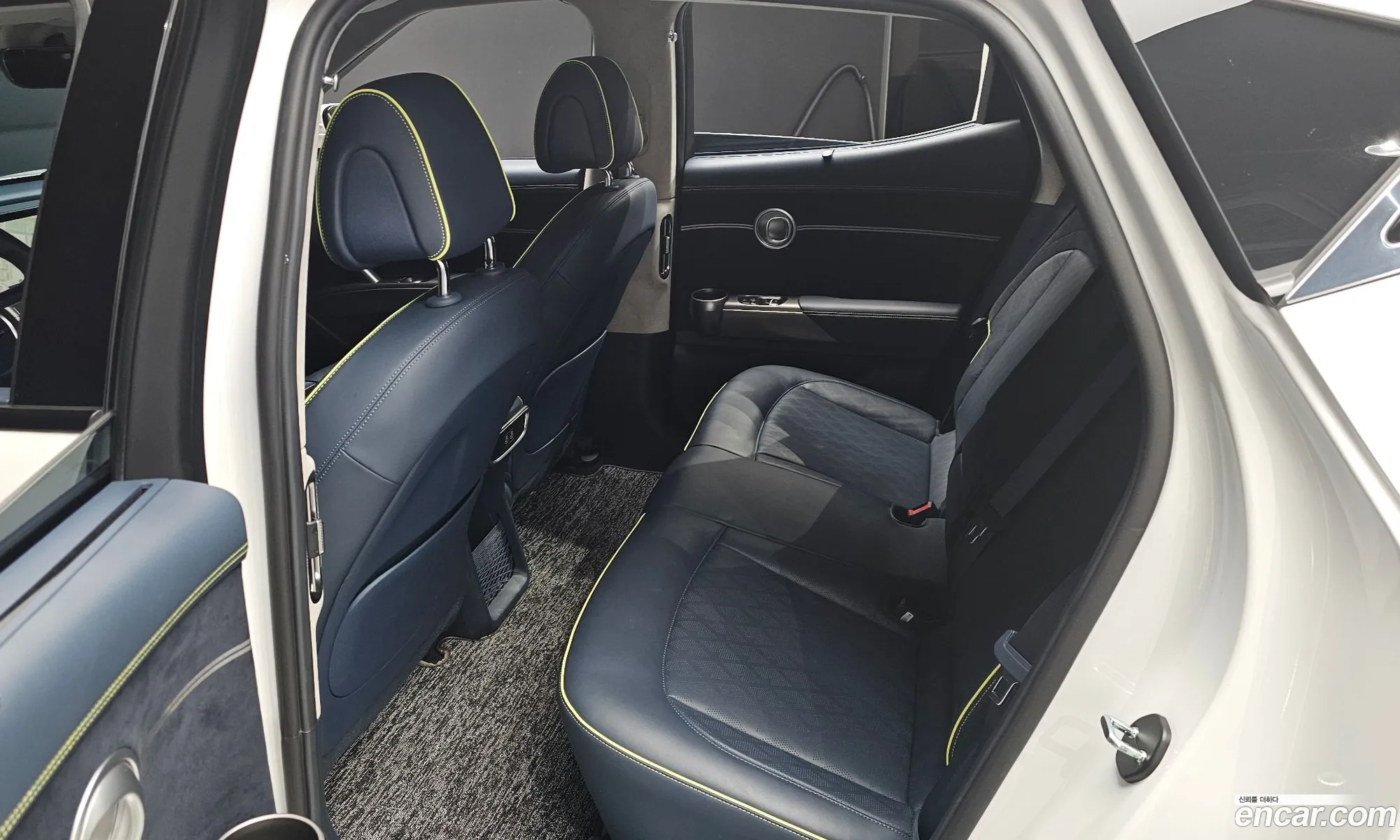 Genesis GV60 2022 — 5