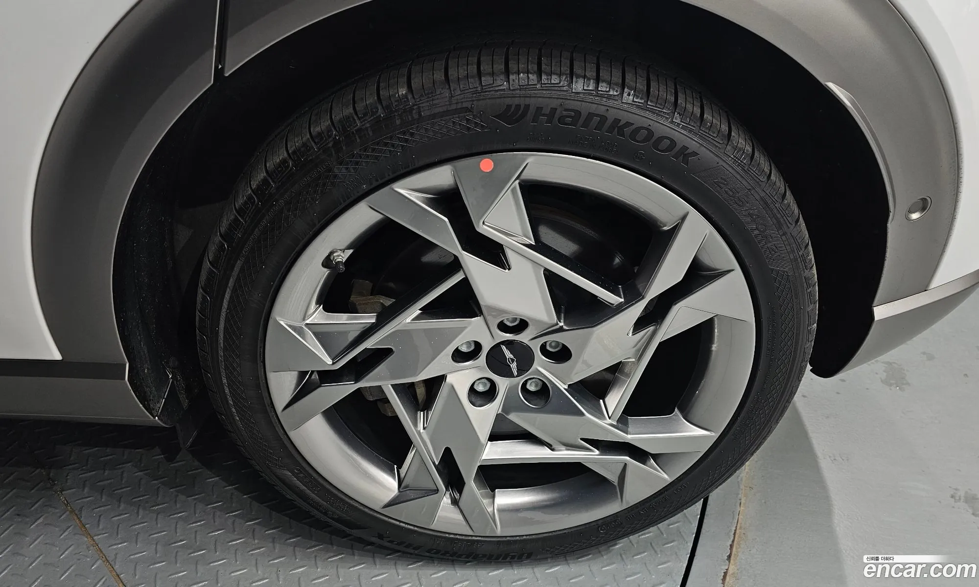 Genesis GV60 2022 — 18