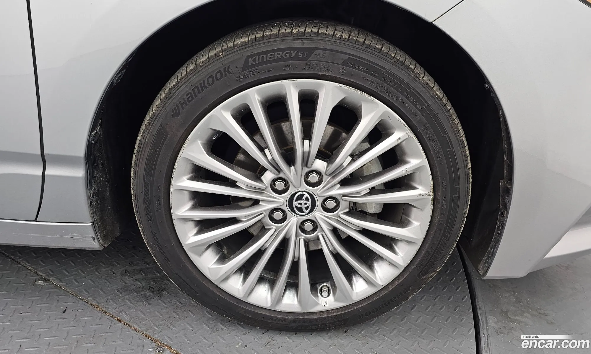 Toyota Avalon 2019 — 9