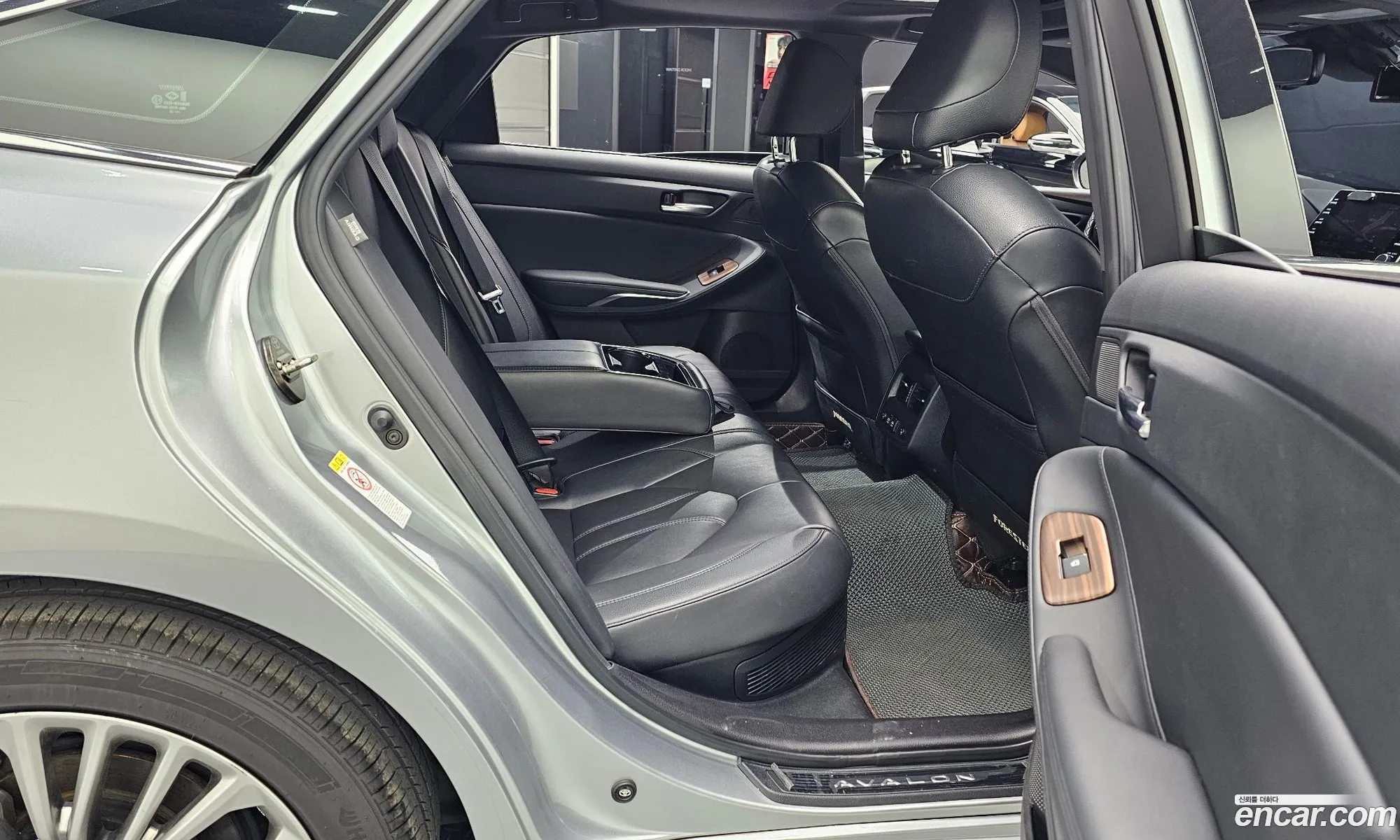 Toyota Avalon 2019 — 8