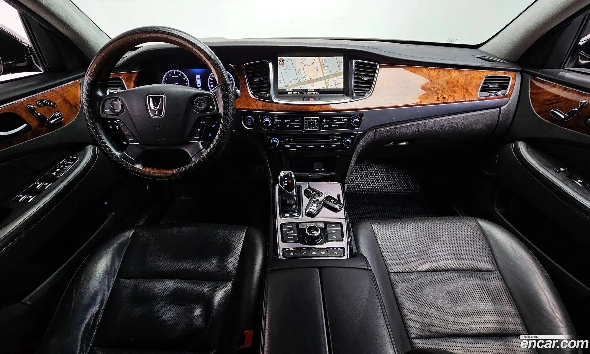 Hyundai Equus 2013 — 2