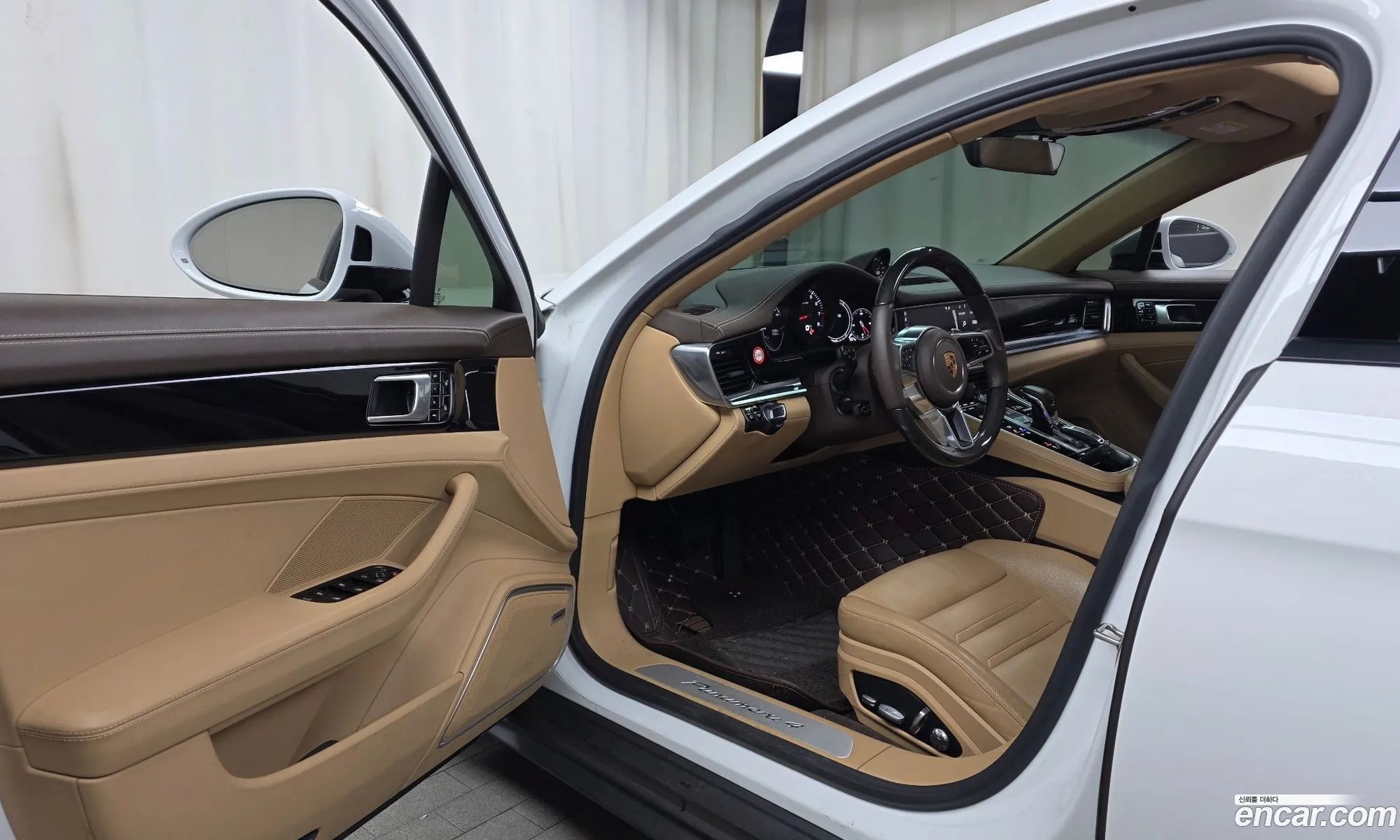 Porsche Panamera 2018 WP0AA2975JL108322 — 2