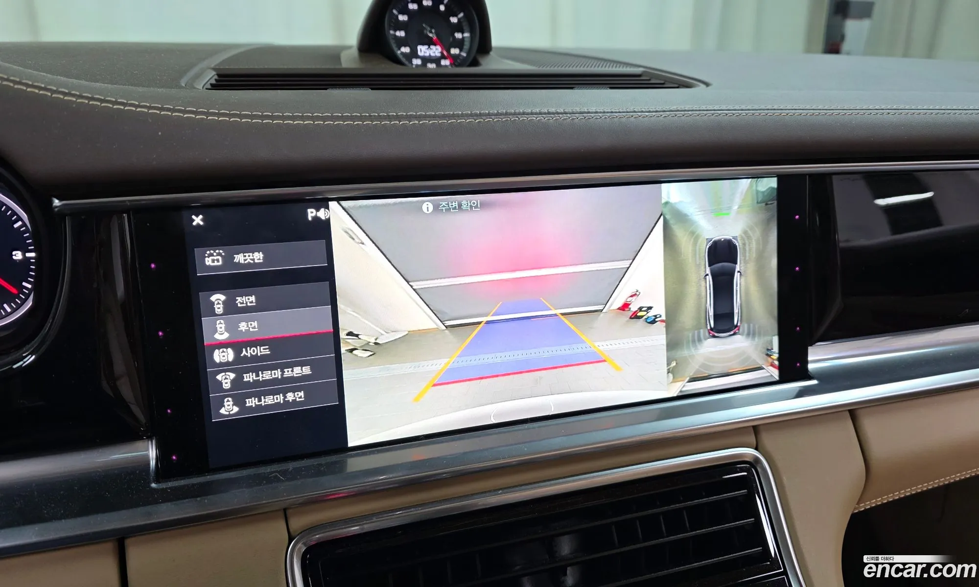 Porsche Panamera 2018 WP0AA2975JL108322 — 18