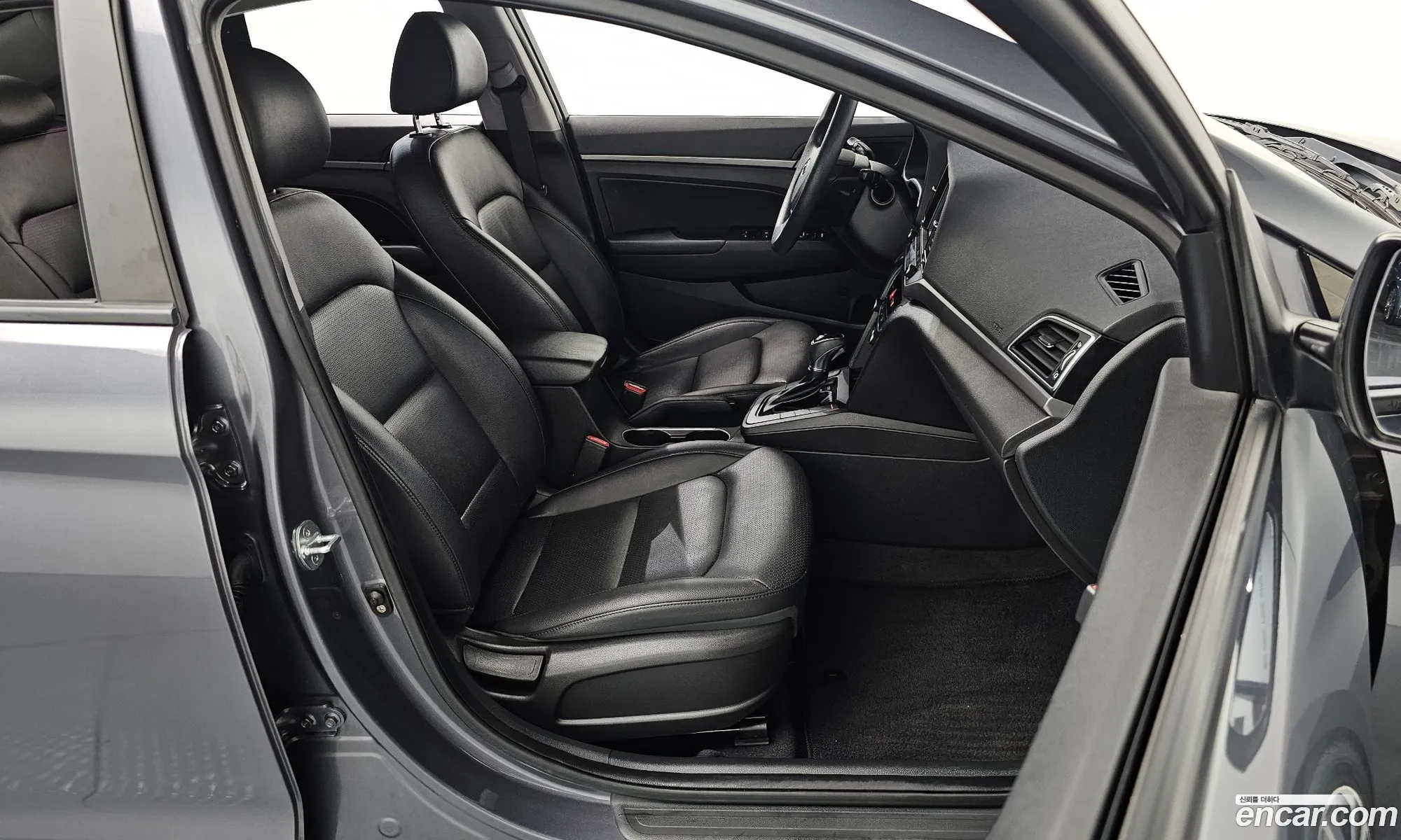 Hyundai Elantra AD 2018 — 6