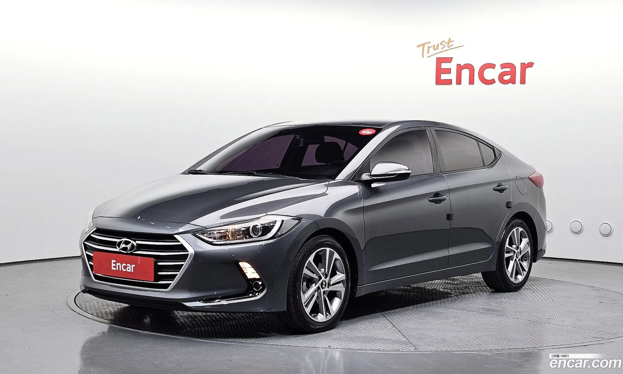 Hyundai Elantra AD 2018 — 15