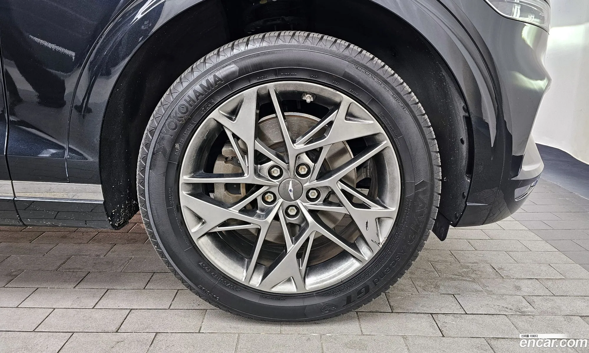 Genesis GV70 2021 — 18