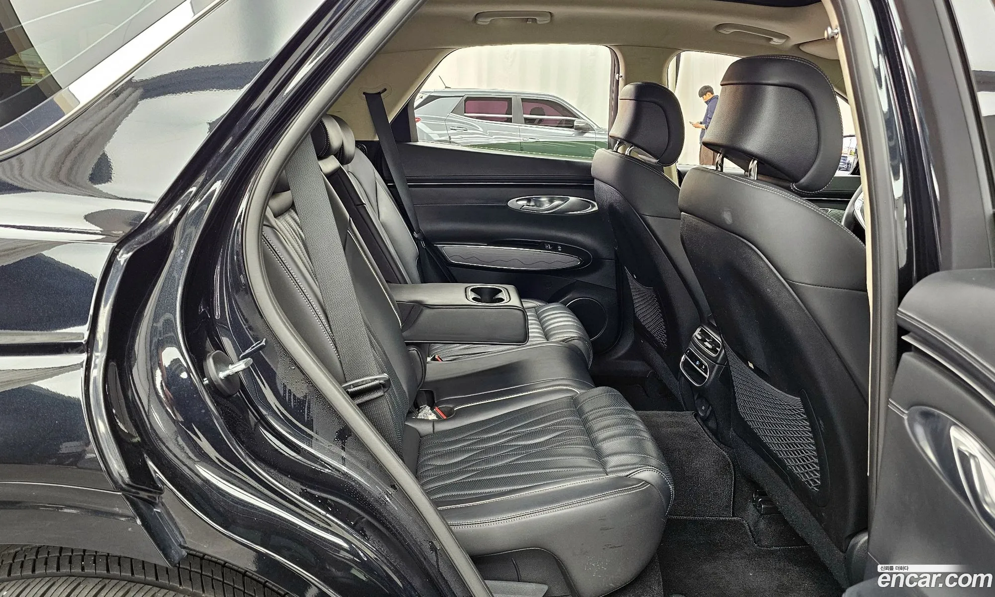 Genesis GV70 2021 — 11