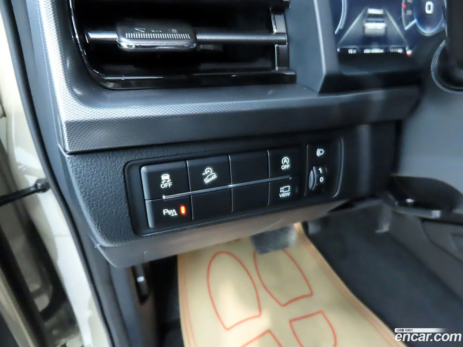 KG Mobility (SsangYong) Musso Sports Khan 2025 — 10