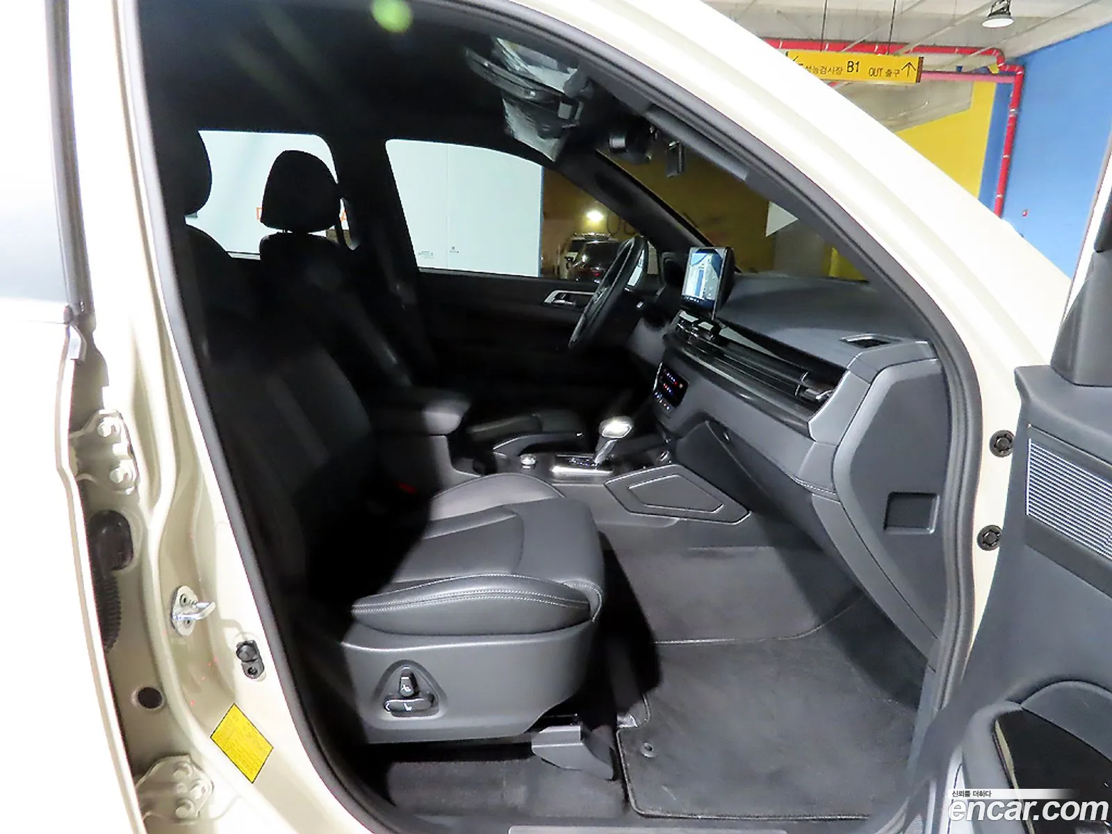 KG Mobility (SsangYong) Musso Sports Khan 2025 — 13