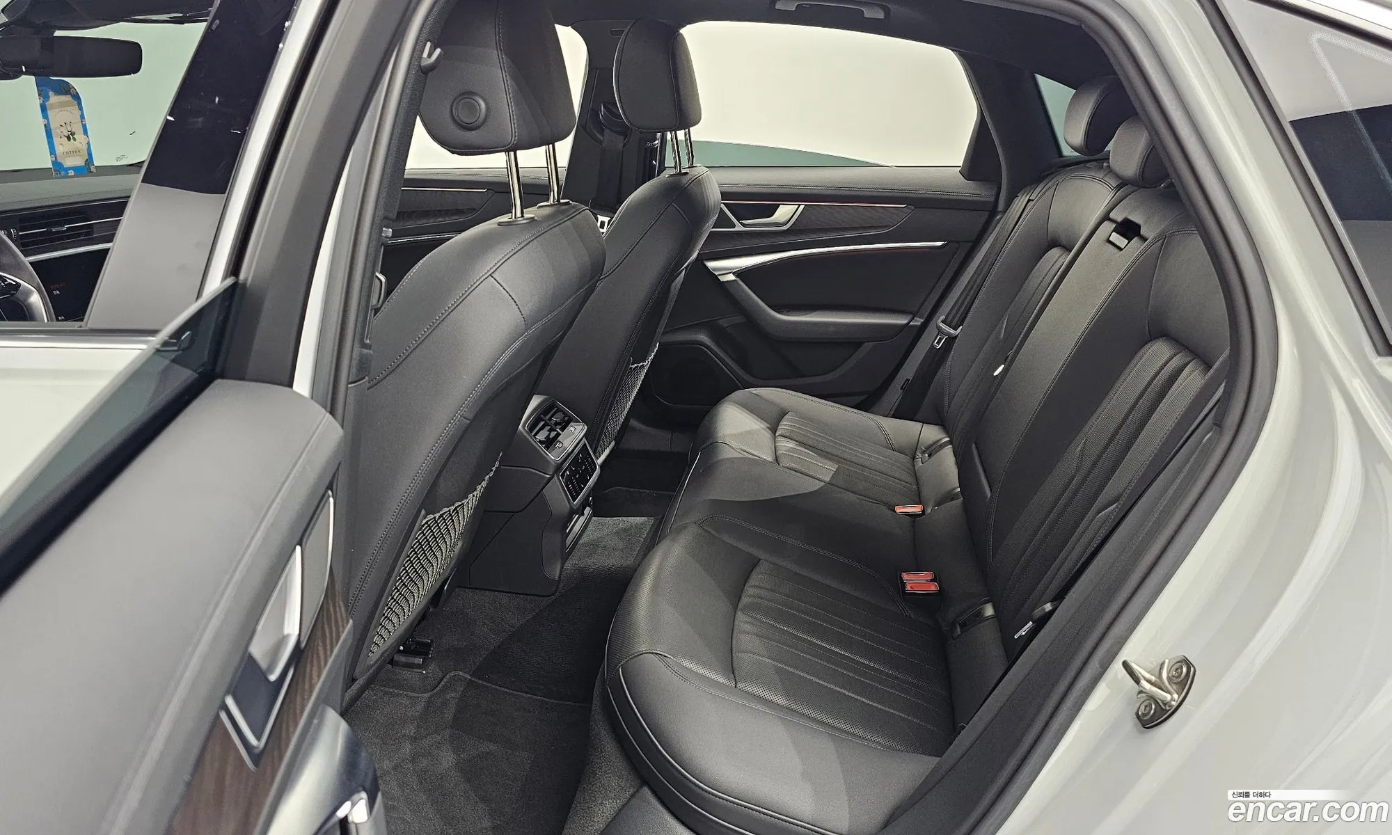 Audi A6 2023 WAUZZZF23PN028590 — 9