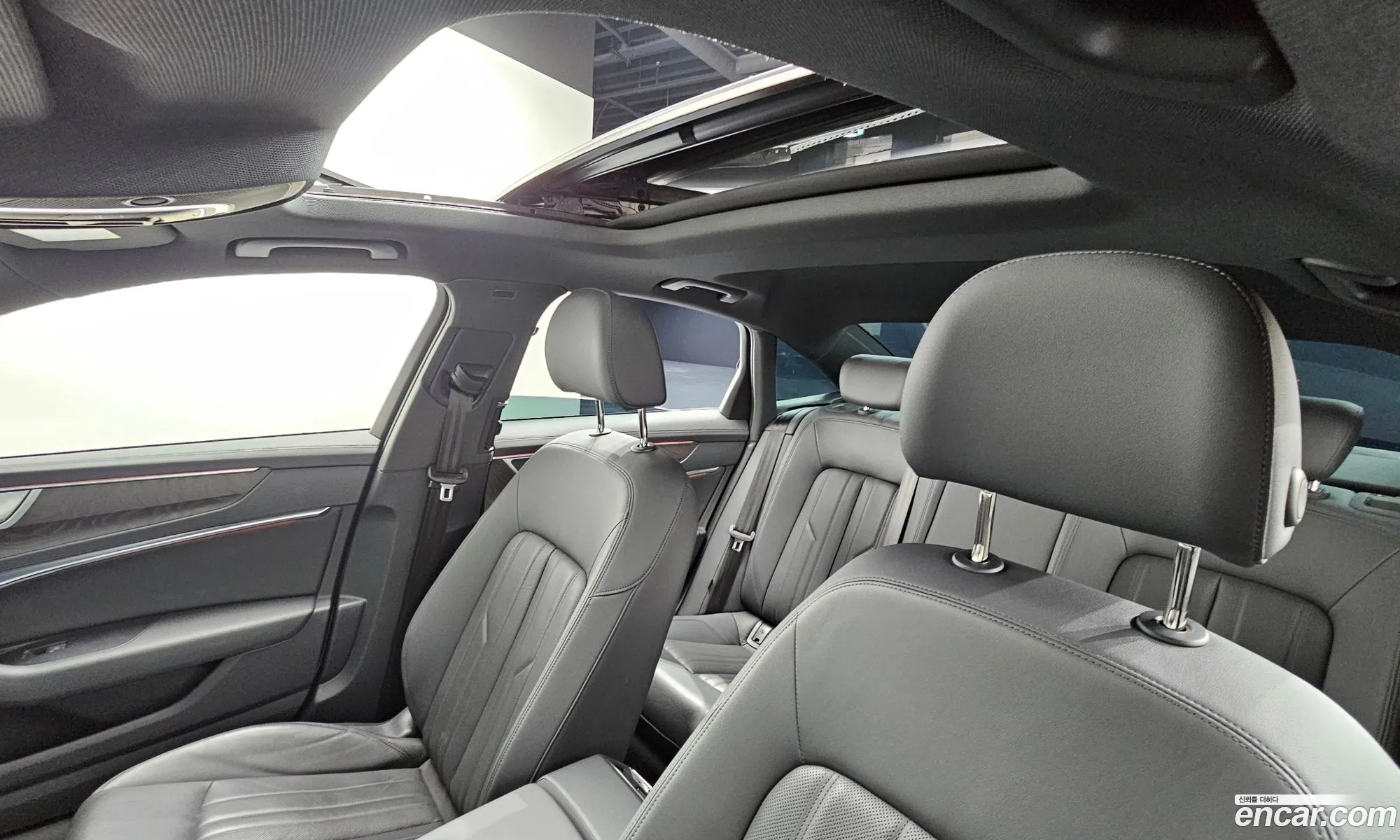 Audi A6 2023 WAUZZZF23PN028590 — 12