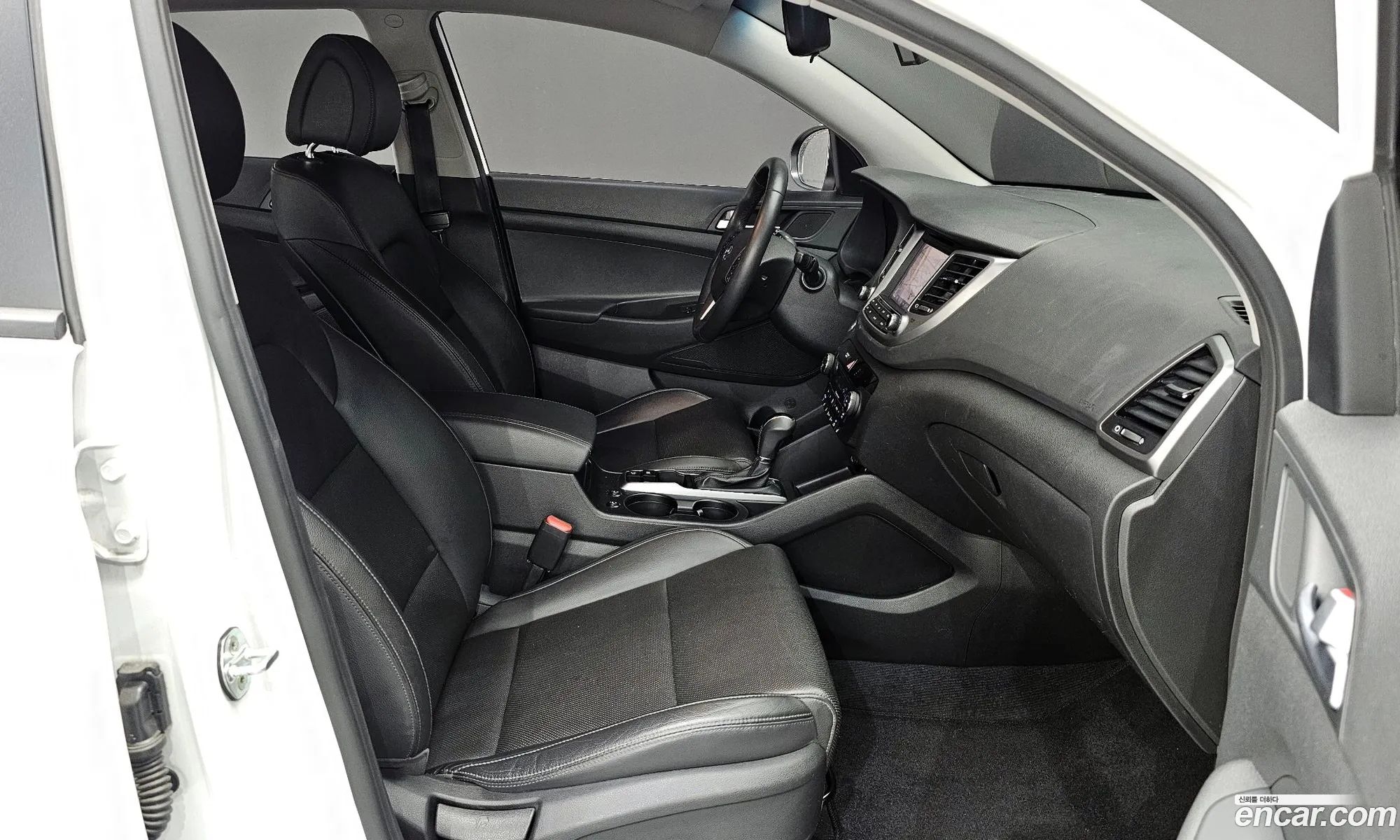 Hyundai Tucson 2017 KMHJ3812GJU602407 — 23