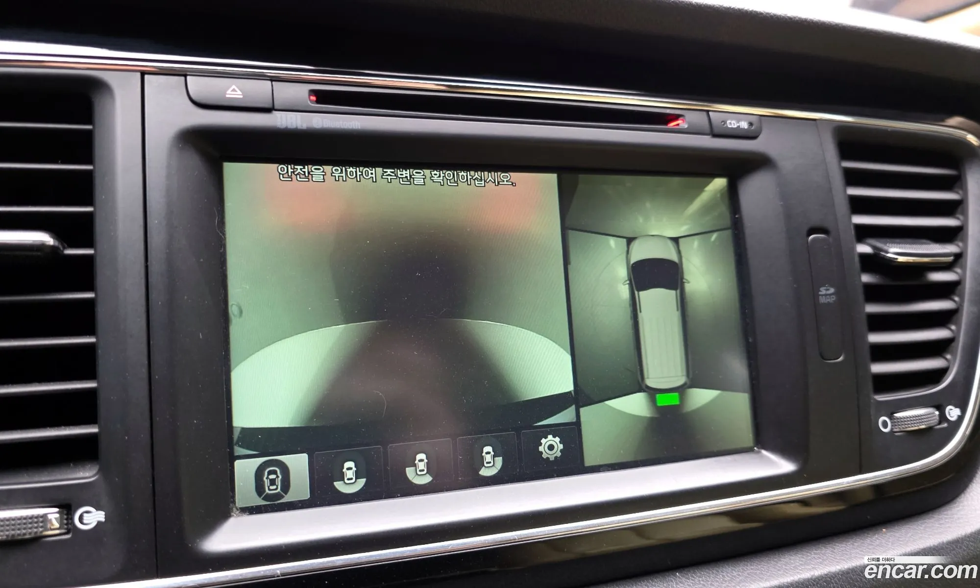 Kia Carnival 2017 KNAME81ABHS329737 — 5