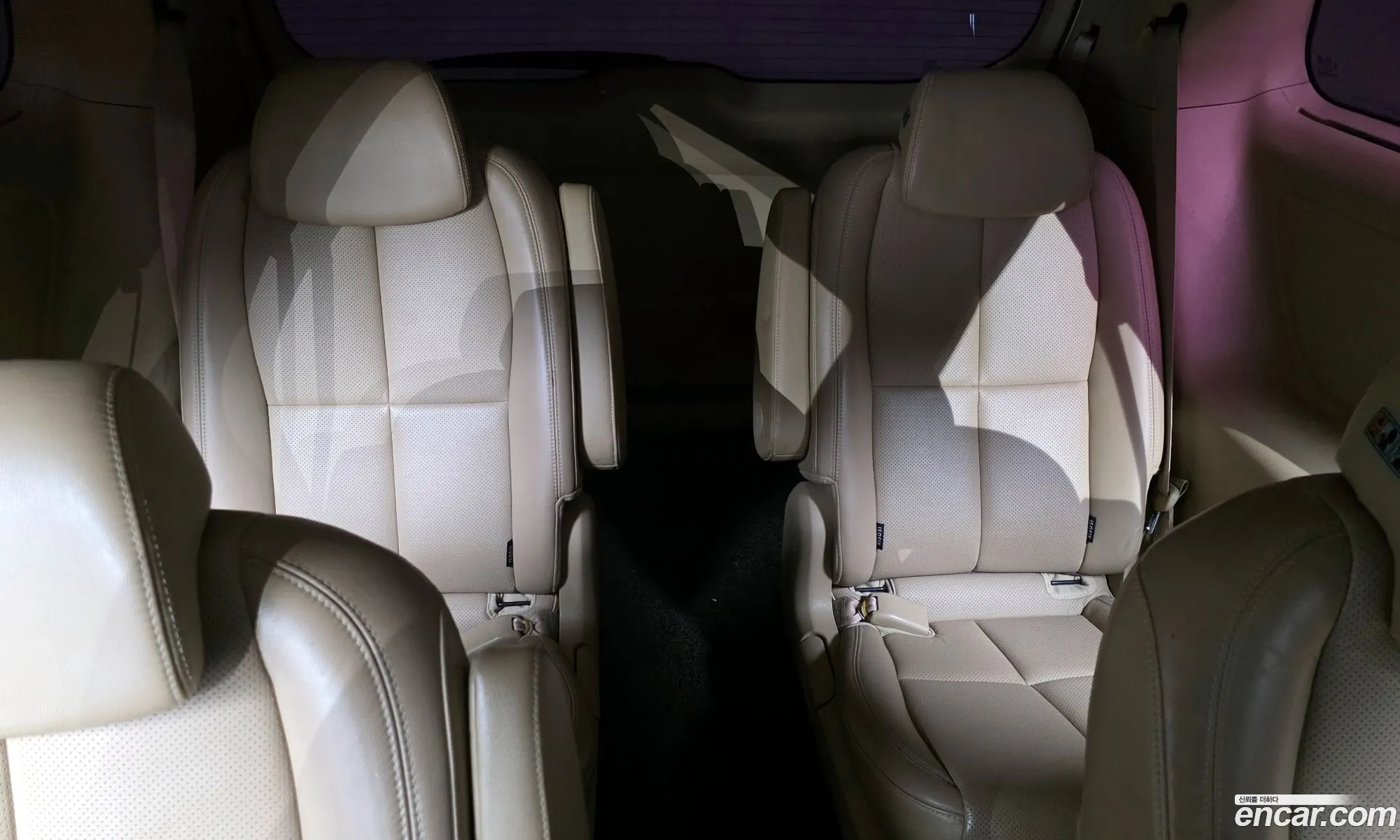 Kia Carnival 2017 KNAME81ABHS329737 — 11