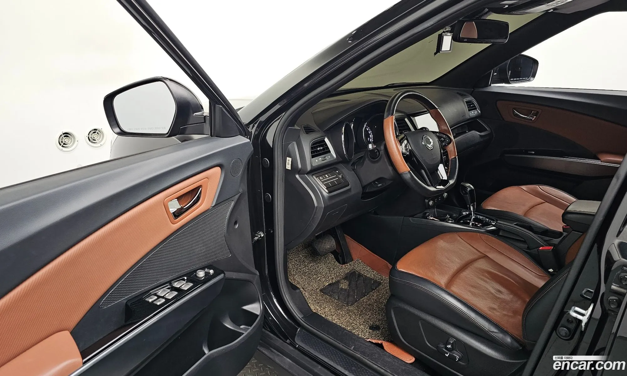 KG Mobility (SsangYong) Tivoli Armour 2018 — 14