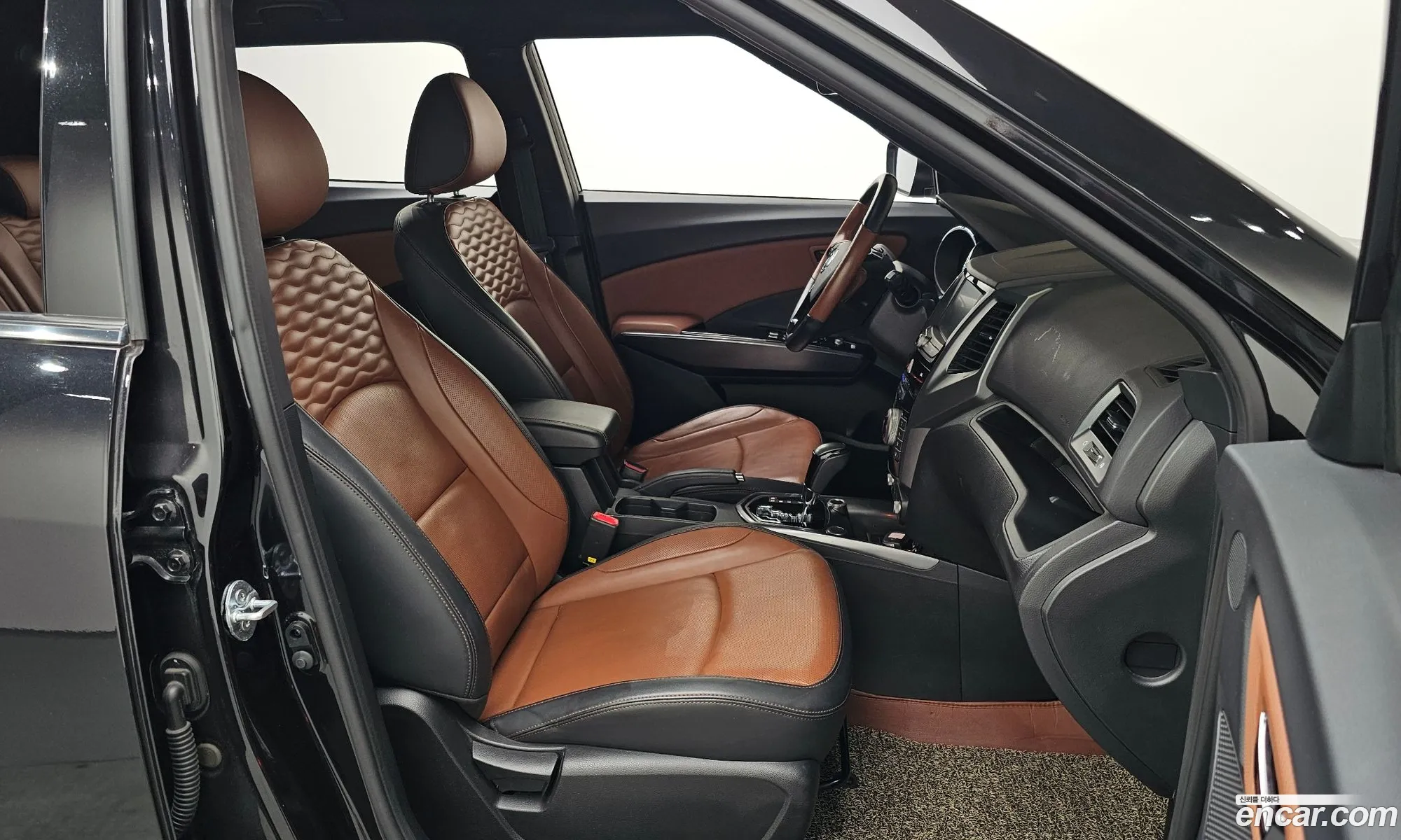 KG Mobility (SsangYong) Tivoli Armour 2018 — 16