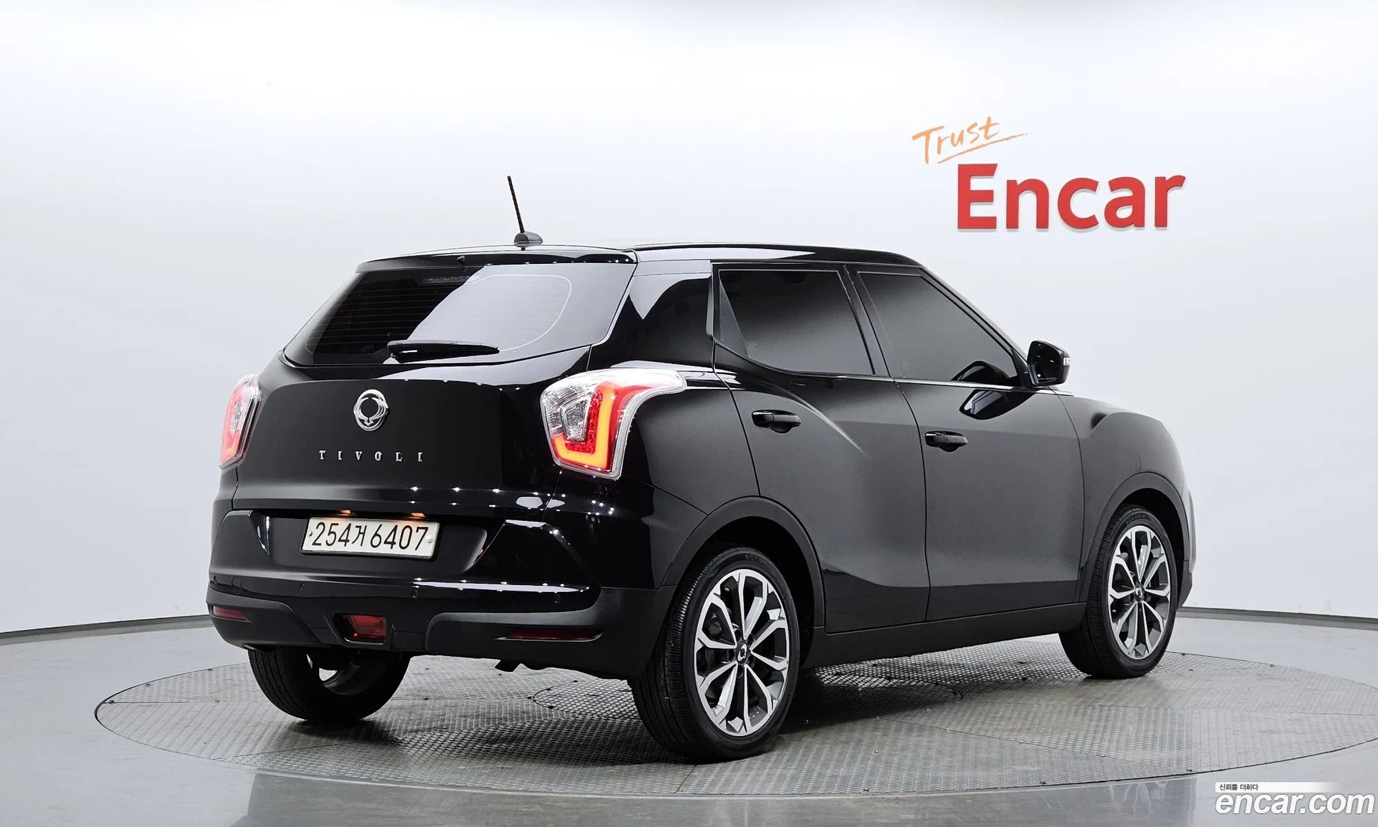 KG Mobility (SsangYong) Tivoli Armour 2018 — 9