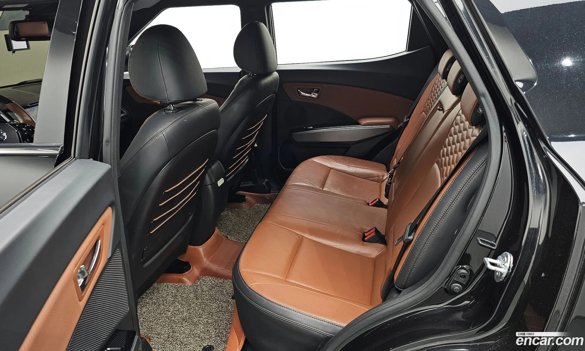 KG Mobility (SsangYong) Tivoli Armour 2018 — 18
