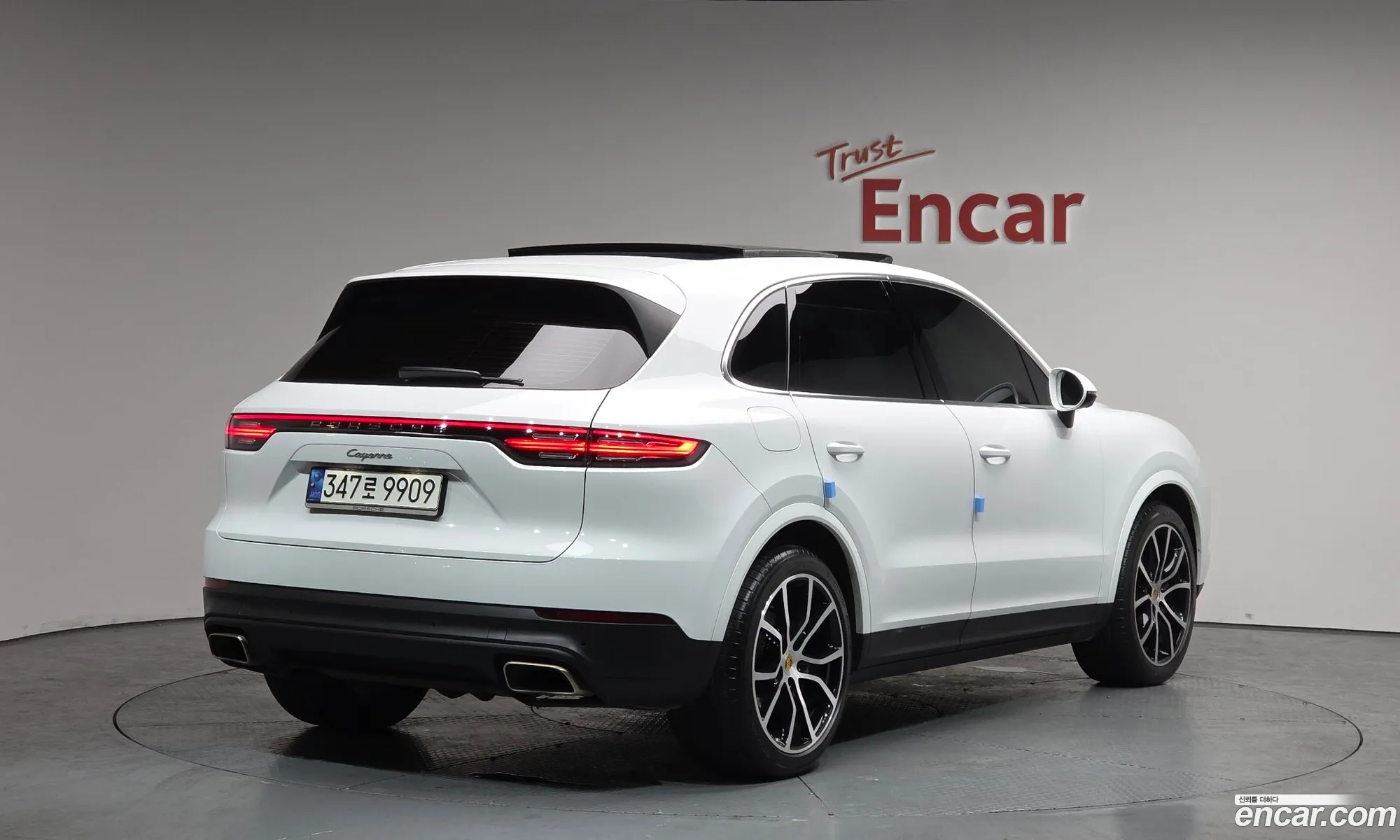 Porsche Cayenne 2021 — 15