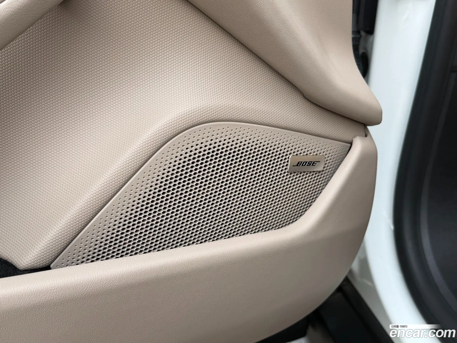 Porsche Taycan 2023 — 20