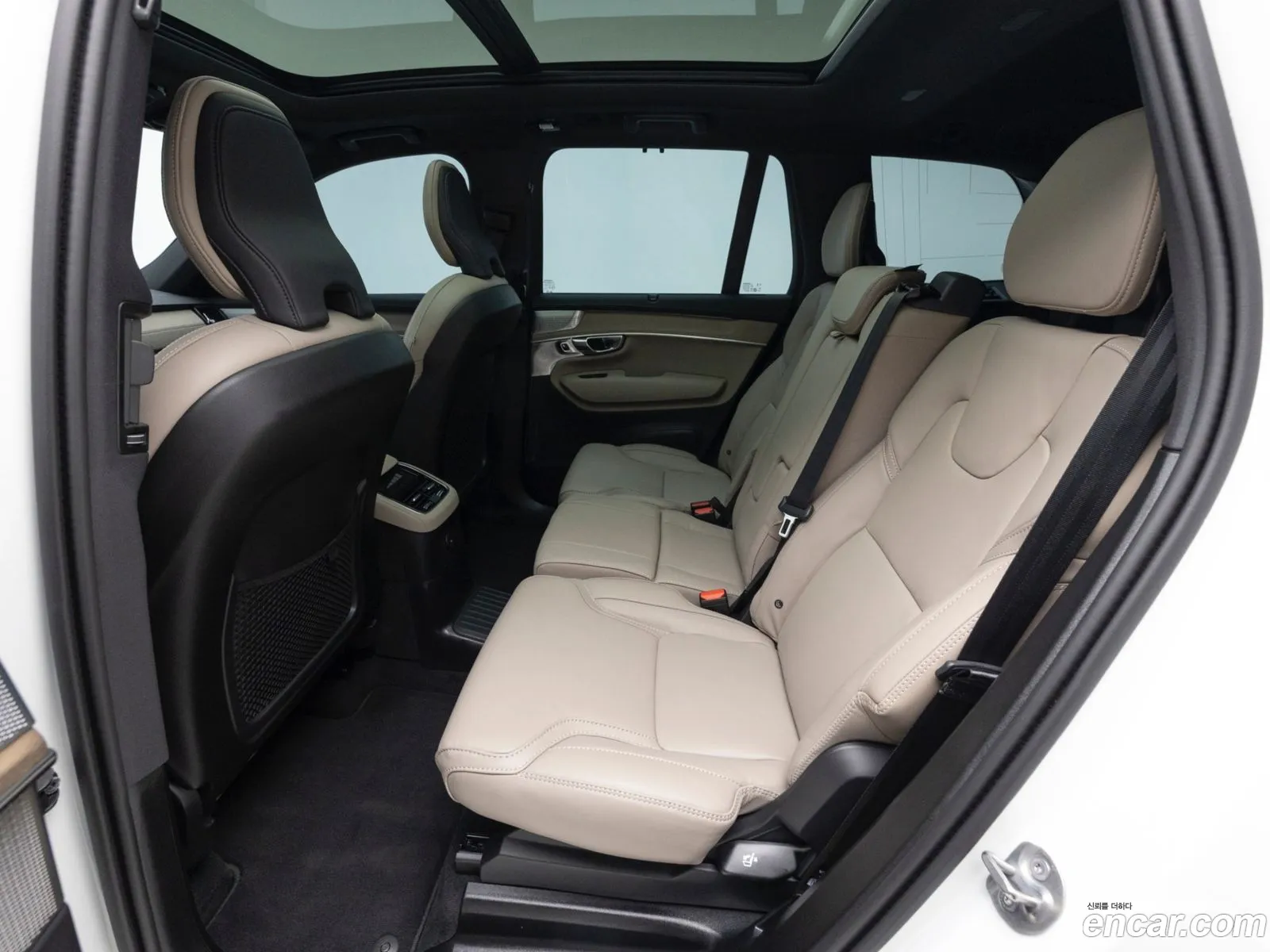 Volvo XC90 2025 — 7