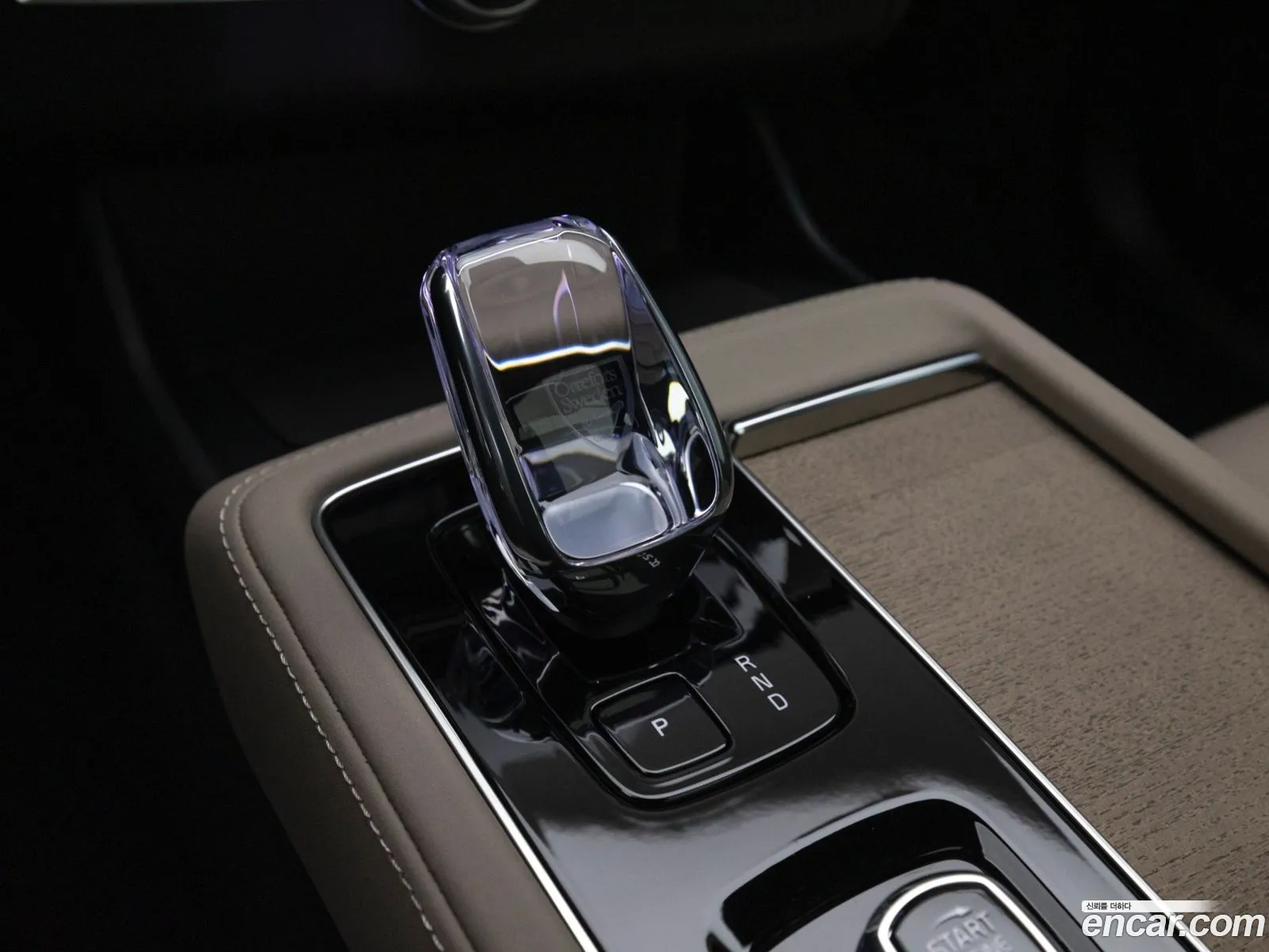 Volvo XC90 2025 — 2
