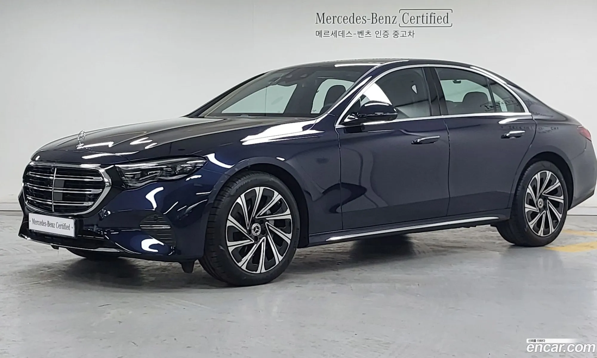 Mercedes-Benz E-Class W214 2025 — 11