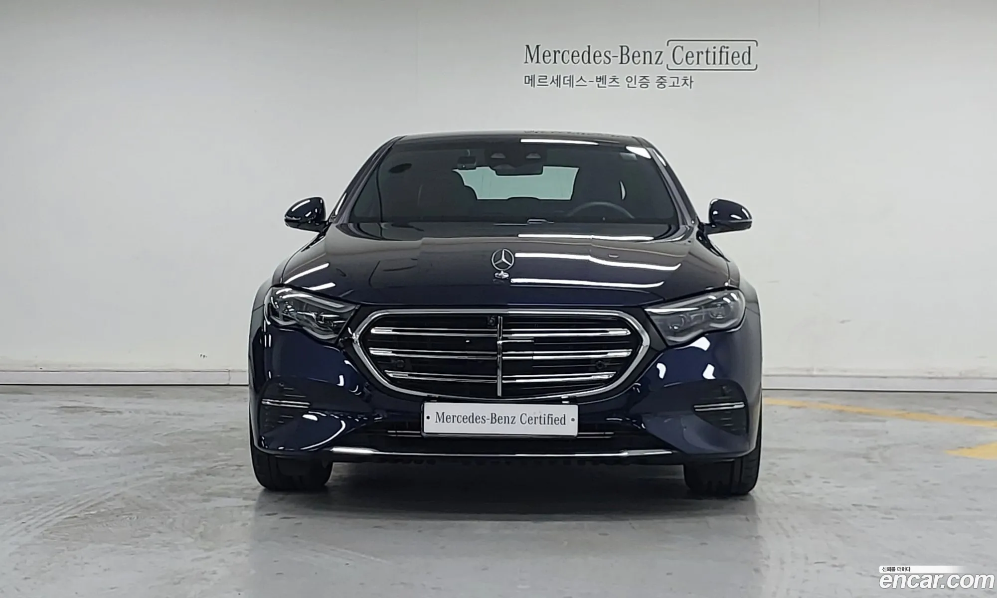 Mercedes-Benz E-Class W214 2025 — 13