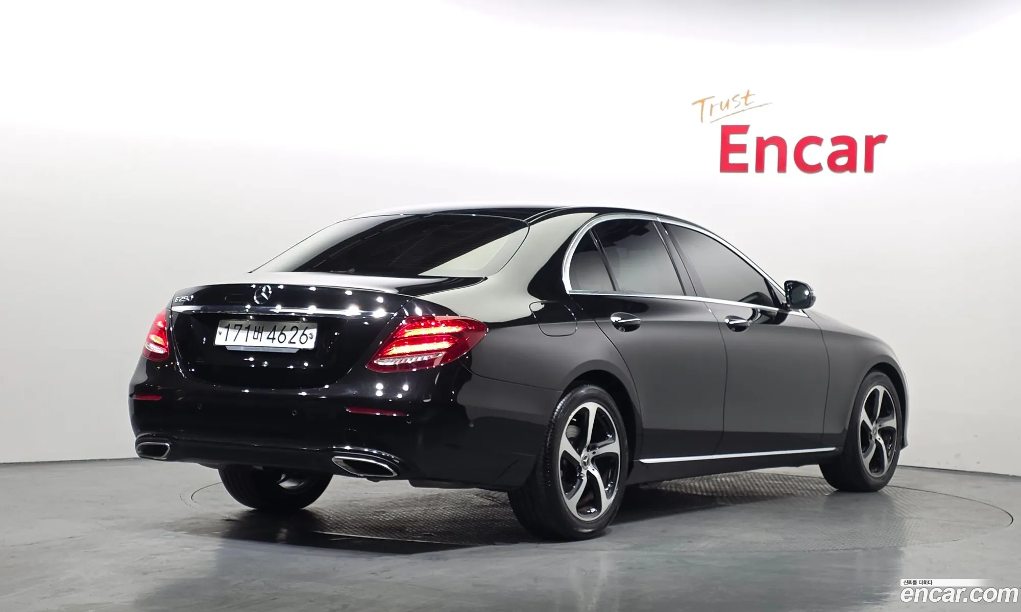 Mercedes-Benz E-Class W213 2019 WDDZF4FB7LA746147 — 12