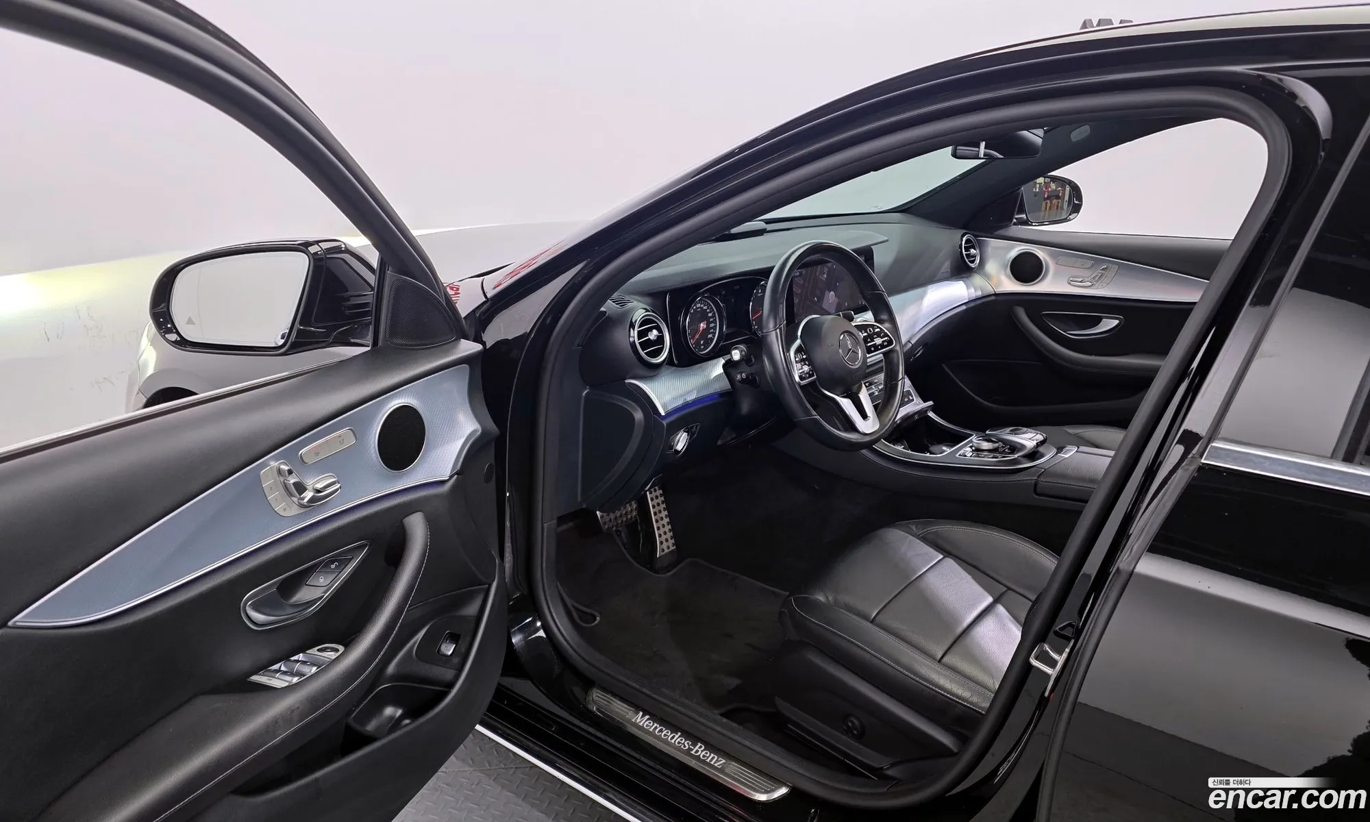 Mercedes-Benz E-Class W213 2019 WDDZF4FB7LA746147 — 8