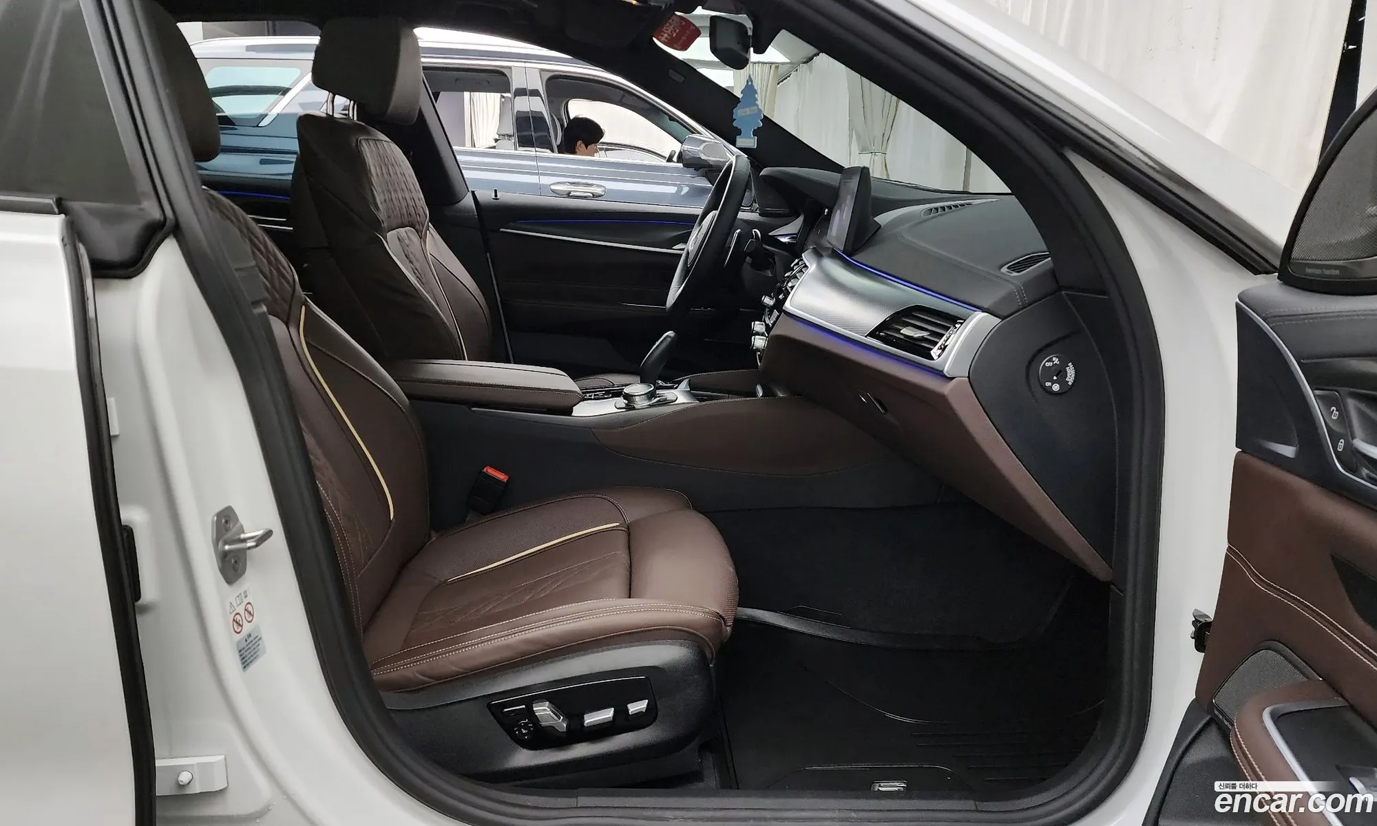 BMW 6 Series GT 2023 — 14