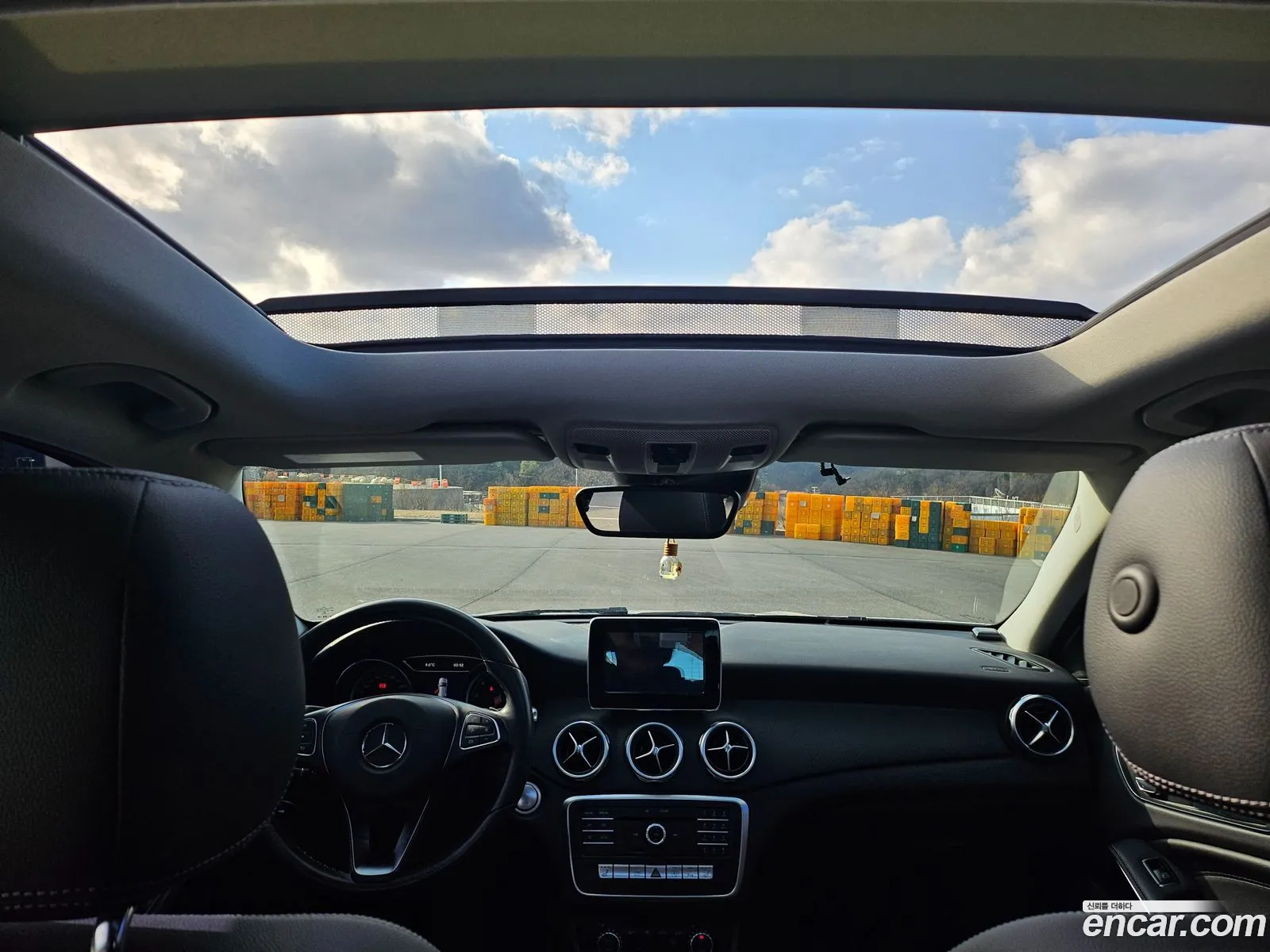 Mercedes-Benz GLA-Class X156 2017 — 14