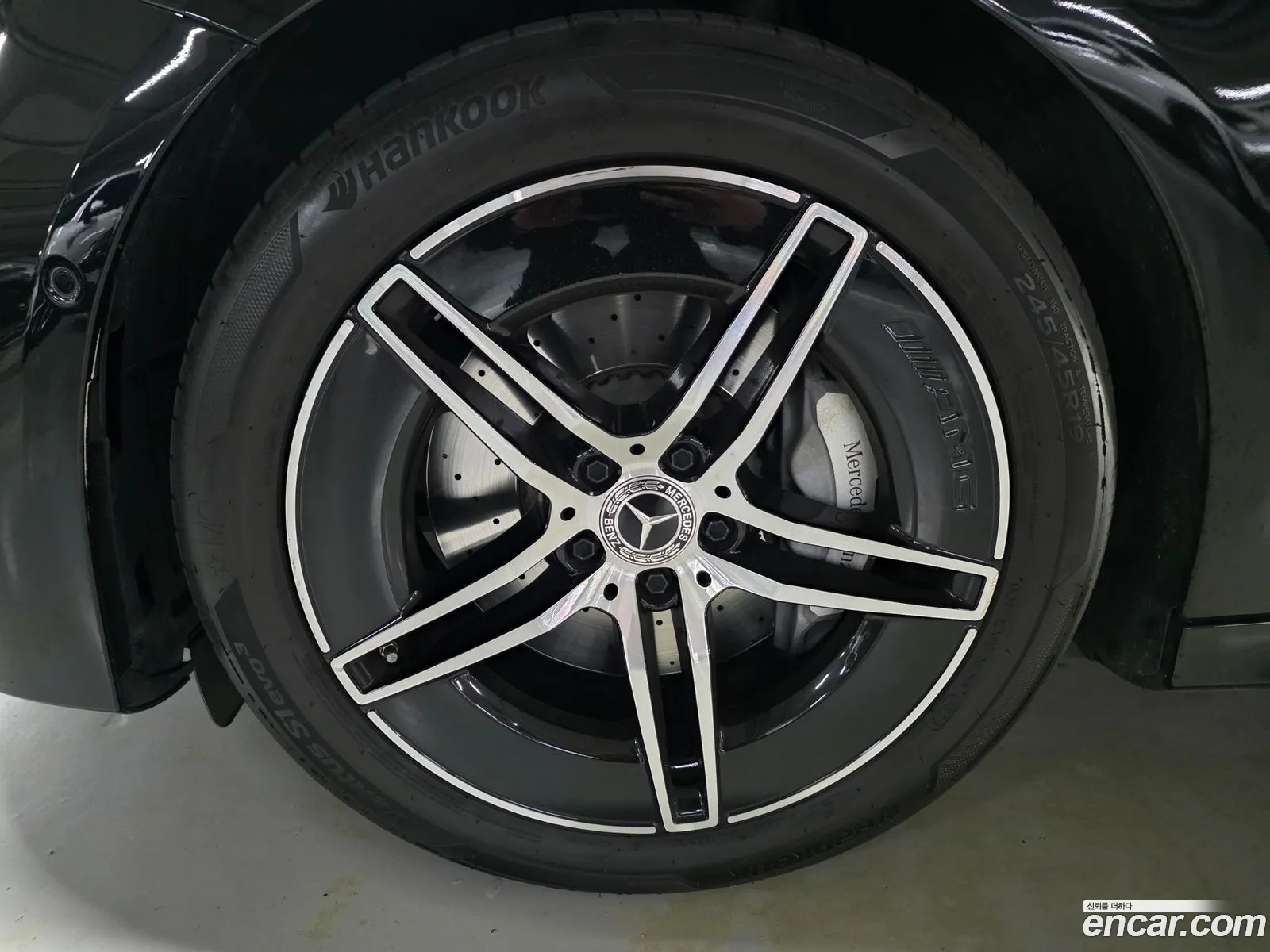 Mercedes-Benz E-Class W214 2024 — 11