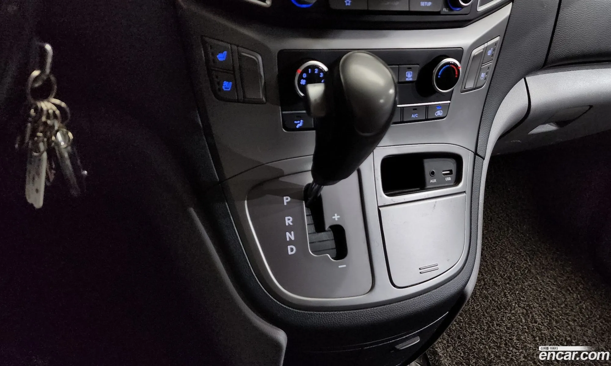 Hyundai Grand Starex 2018 — 13