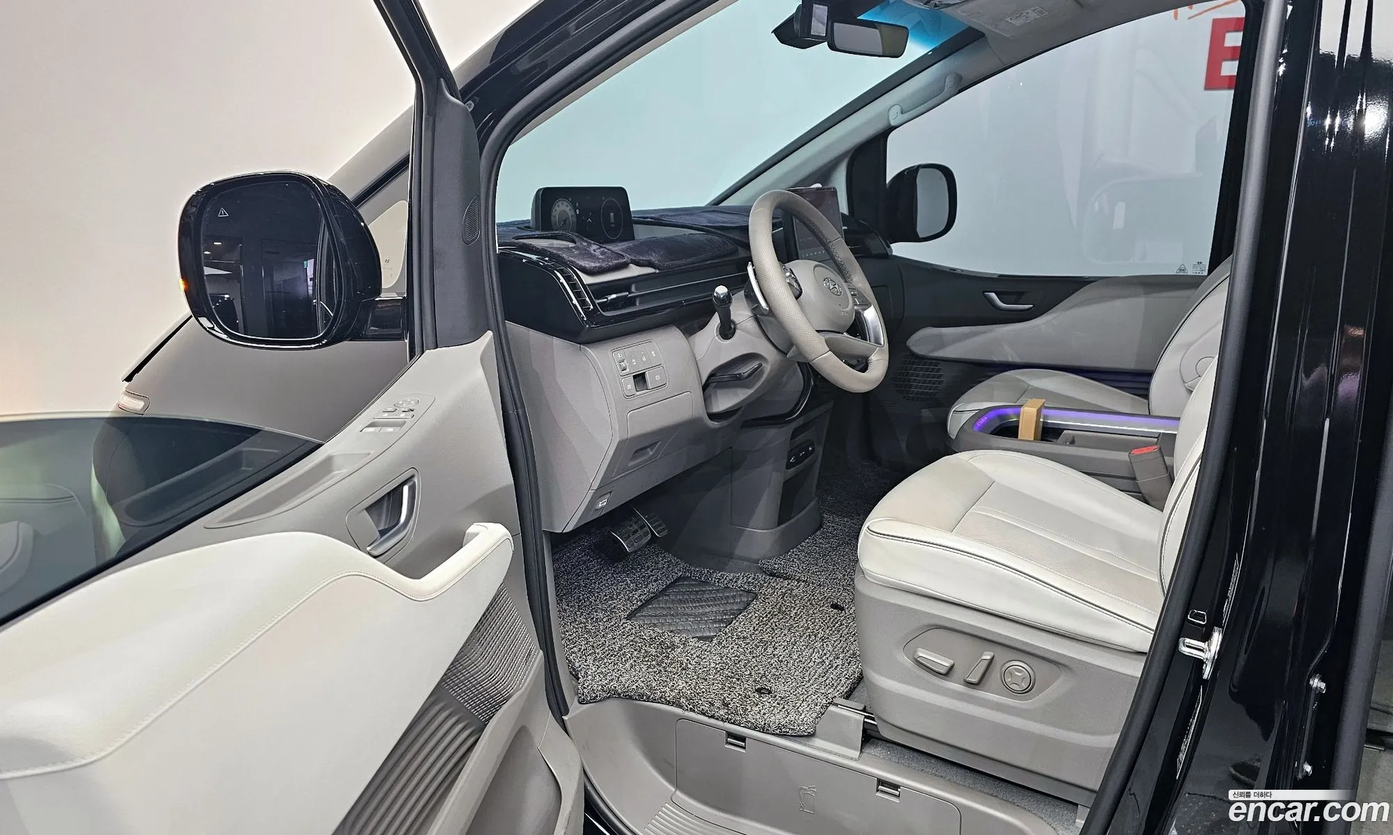 Hyundai Staria 2022 — 10