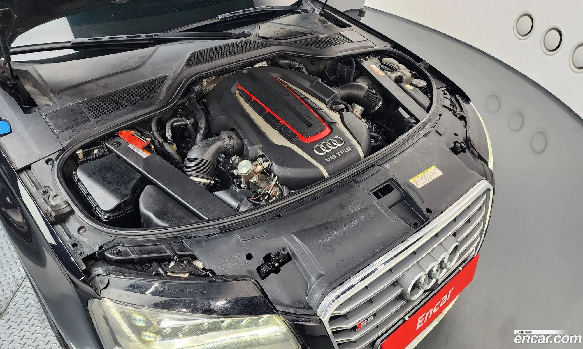 Audi S8 2013 WAUZZZ4H8DN030600 — 9