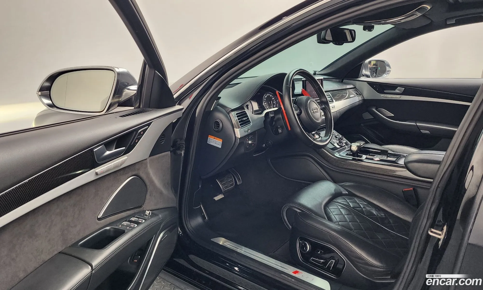 Audi S8 2013 WAUZZZ4H8DN030600 — 13