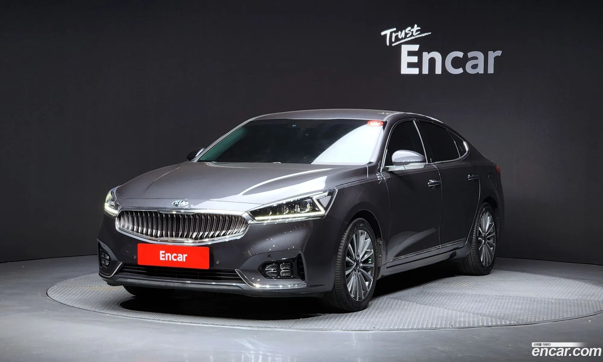 Kia K7 2017 — 7