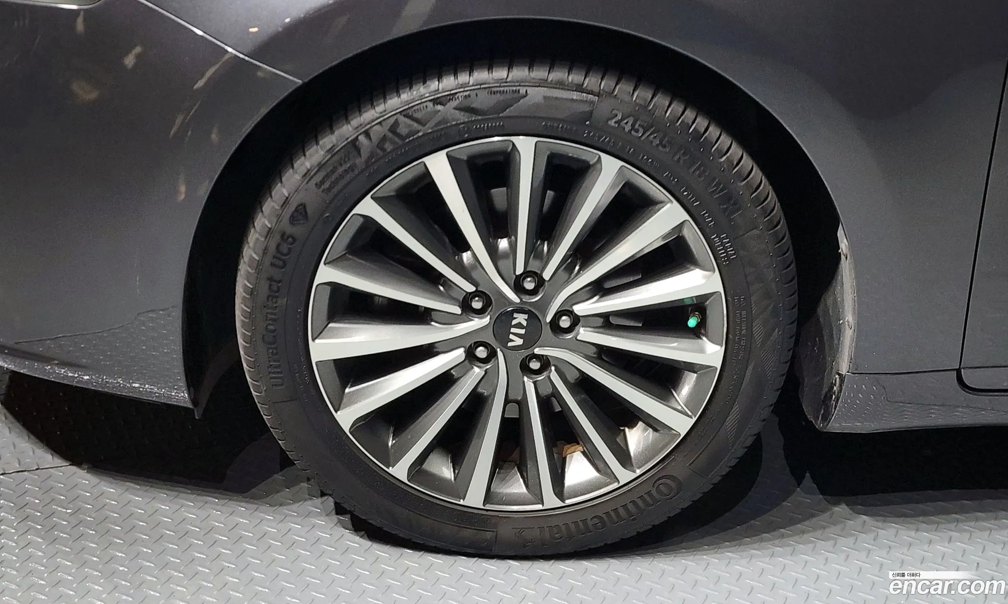 Kia K7 2017 — 20