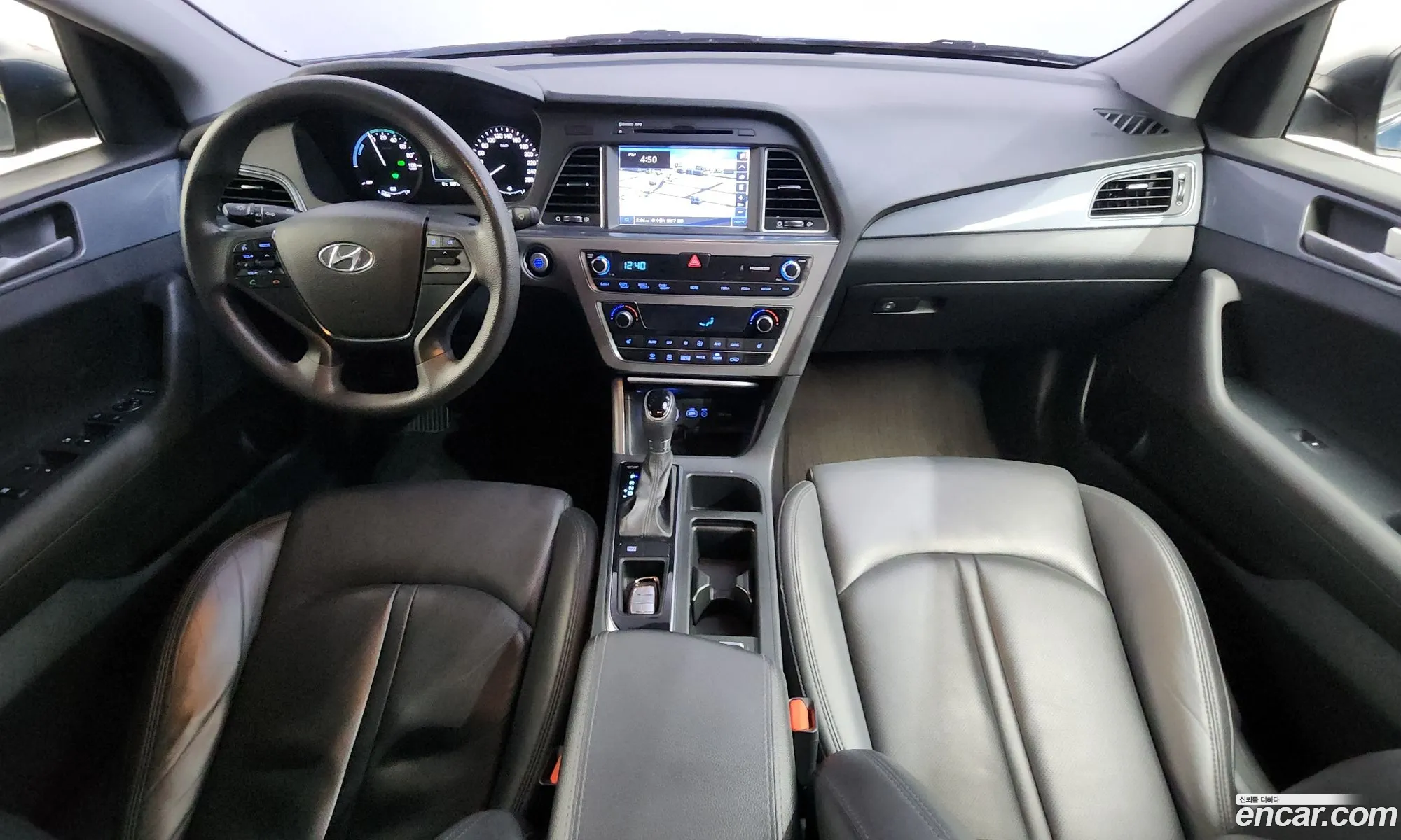Hyundai LF Sonata Hybrid 2015 — 4