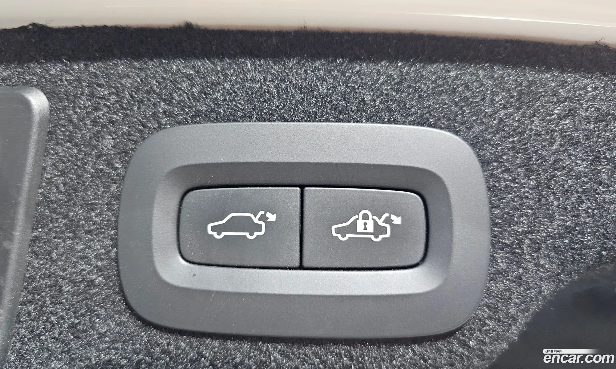 Volvo S90 2020 — 17