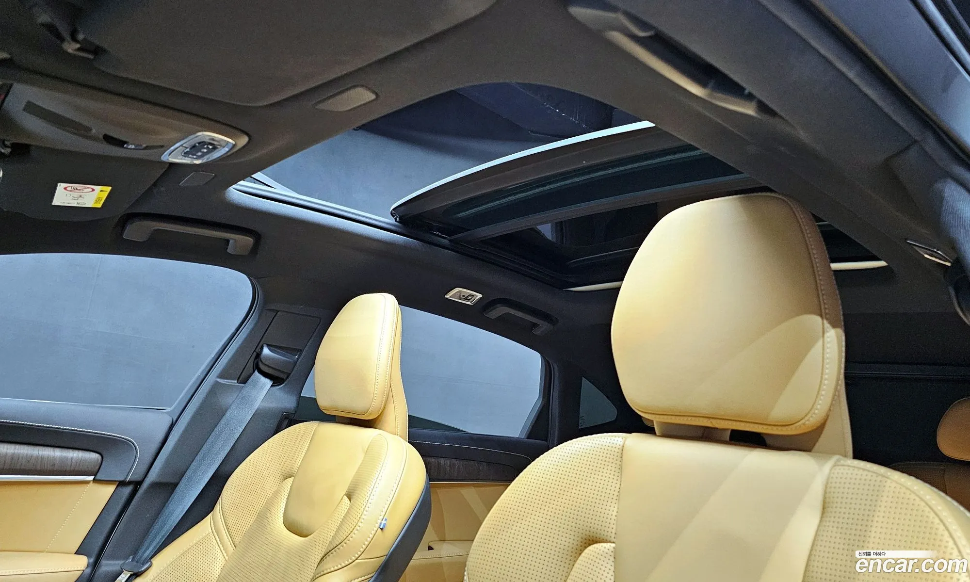 Volvo S90 2020 — 12