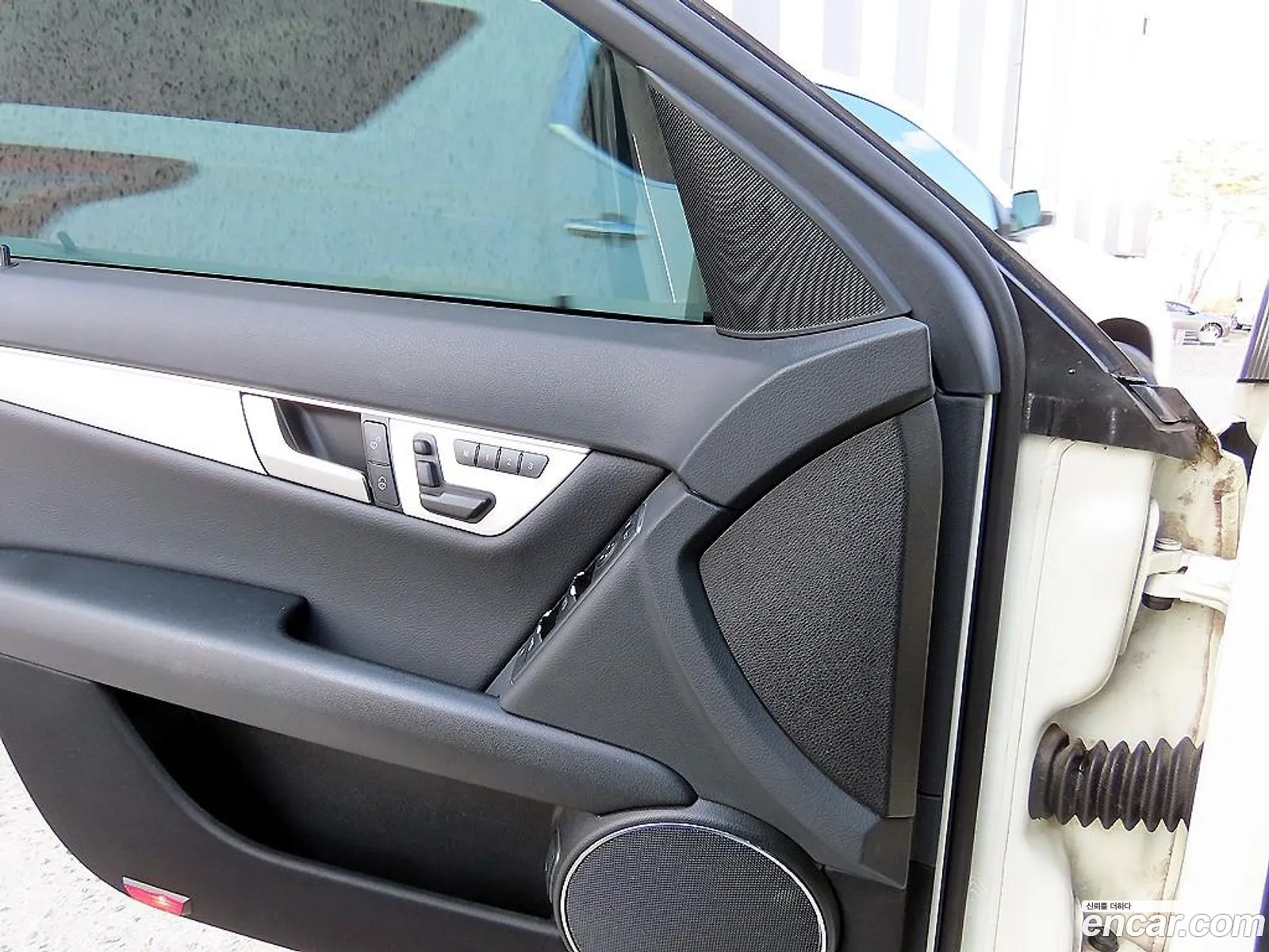 Mercedes-Benz C-Class W204 2012 — 12