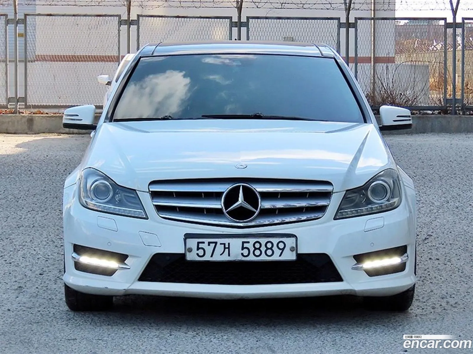 Mercedes-Benz C-Class W204 2012 — 13